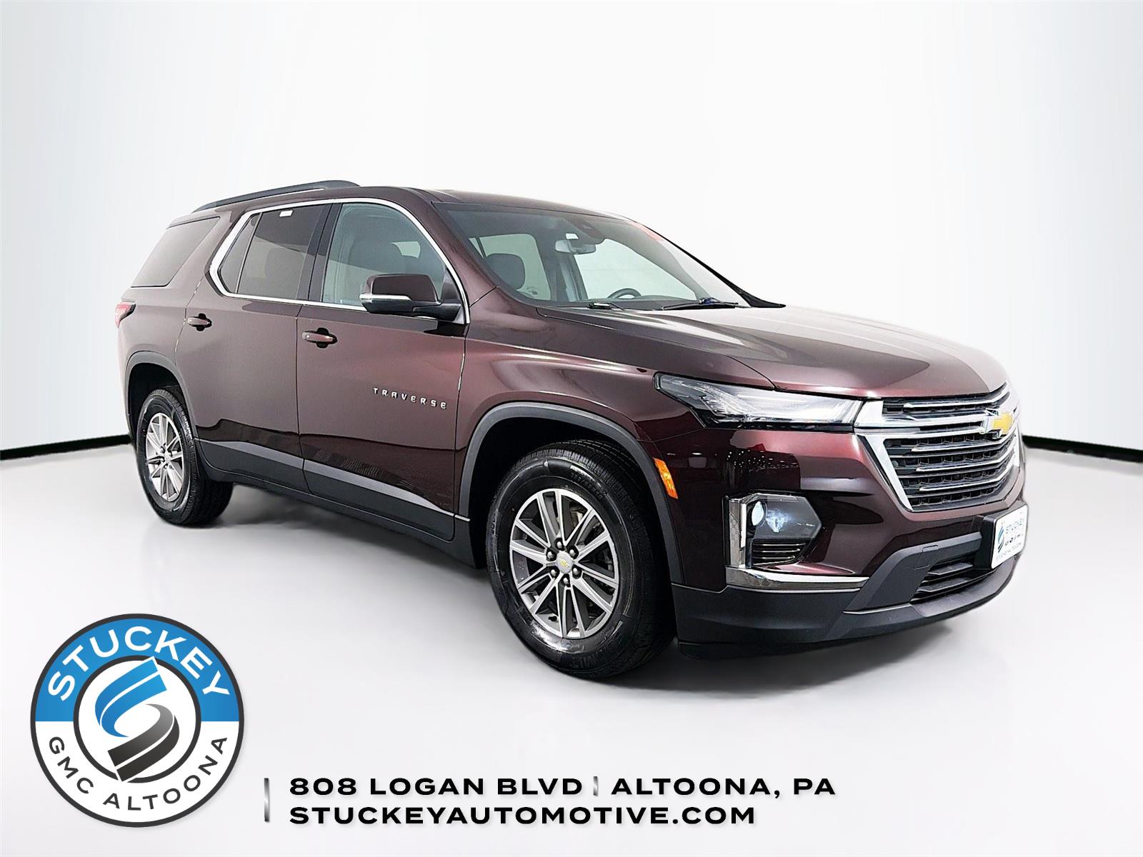 Black Cherry Metallic 2023 Chevrolet Traverse LT Cloth AWD SUV / Crossover Four-Wheel Drive 9-Speed Automatic