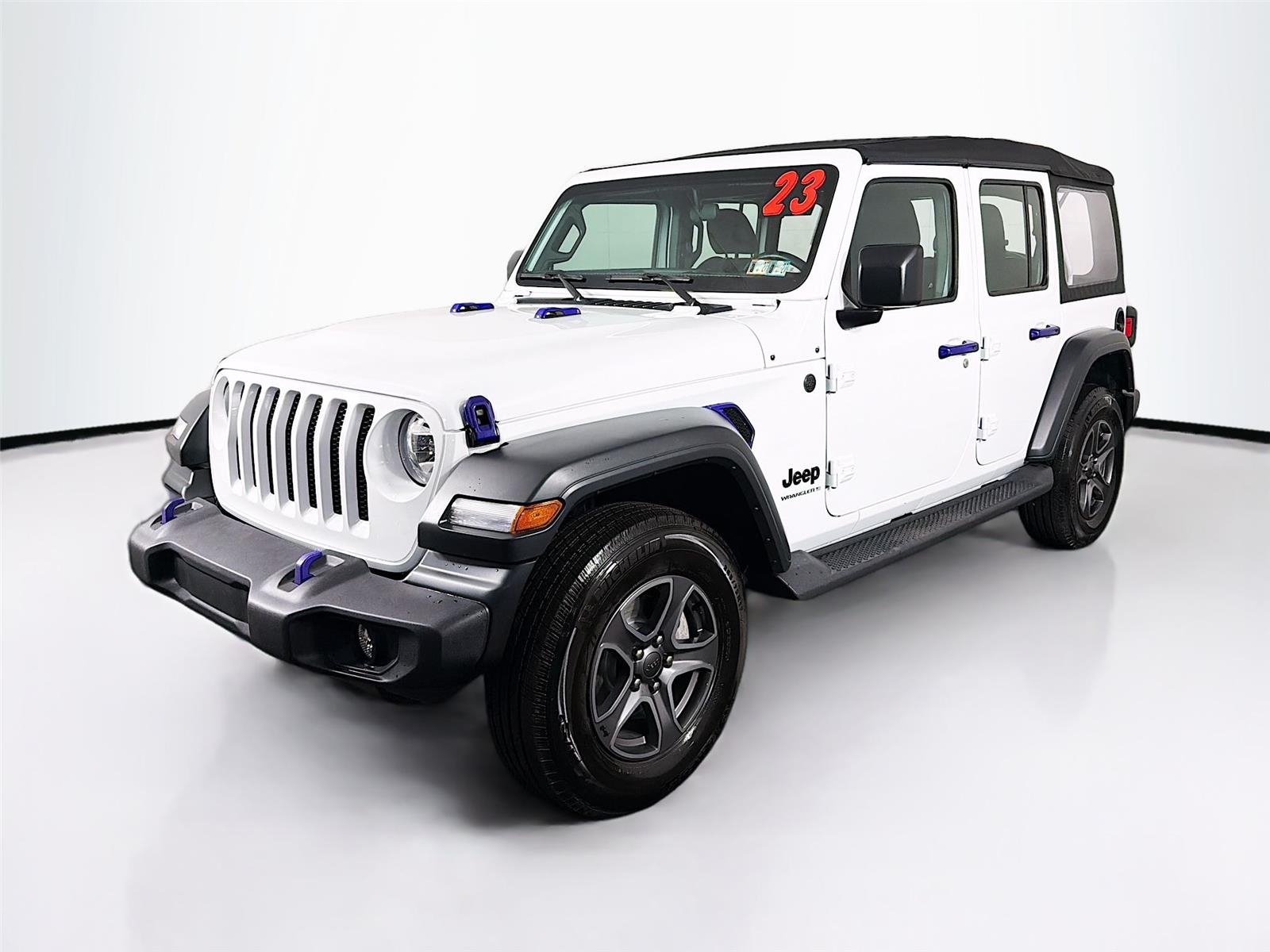 View vehicle photo 3