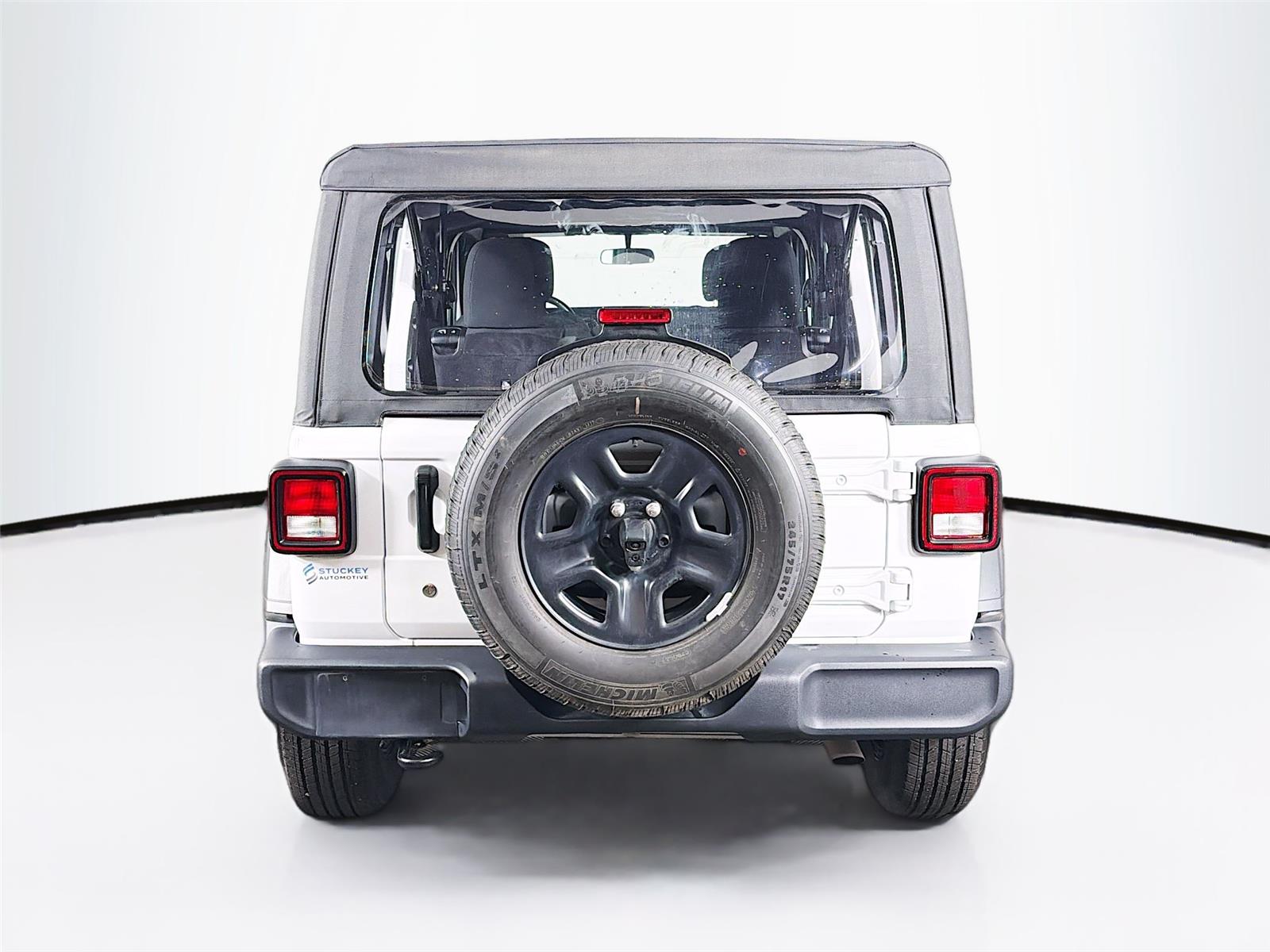 View vehicle photo 6