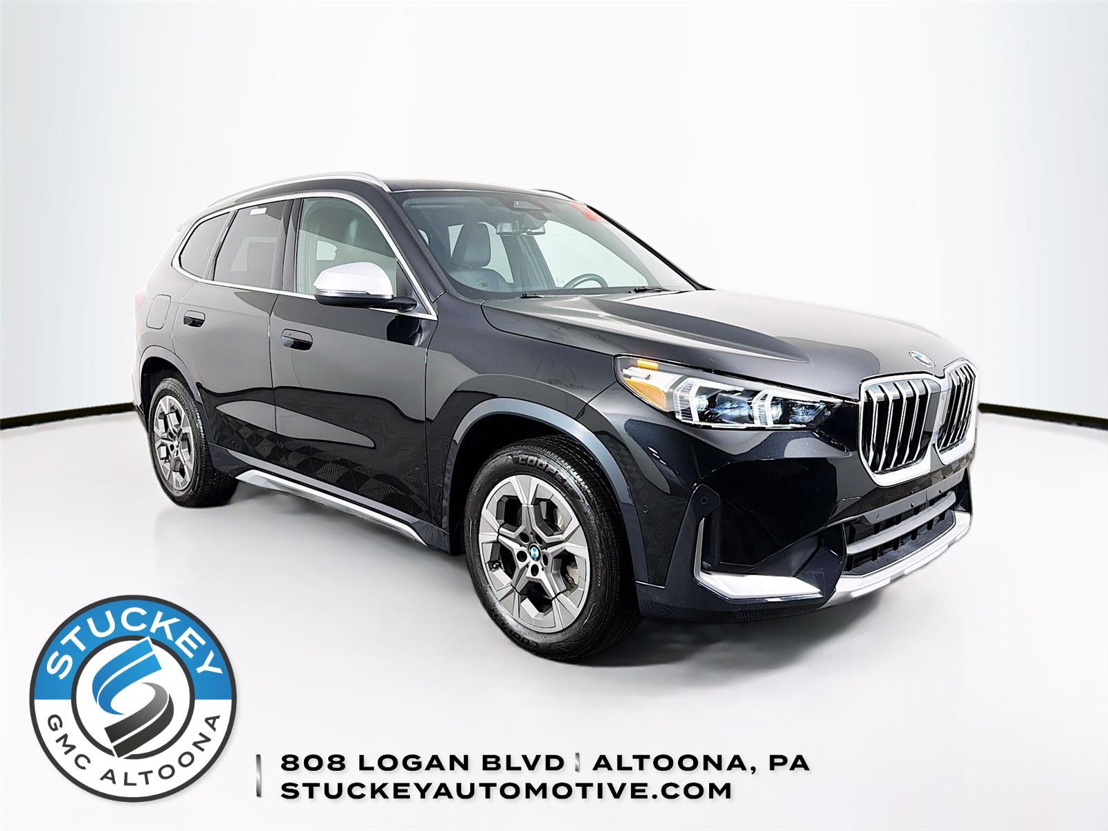 Black Sapphire Metallic 2024 BMW X1 xDrive28i AWD SUV / Crossover All-Wheel Drive 7-Speed Dual Clutch