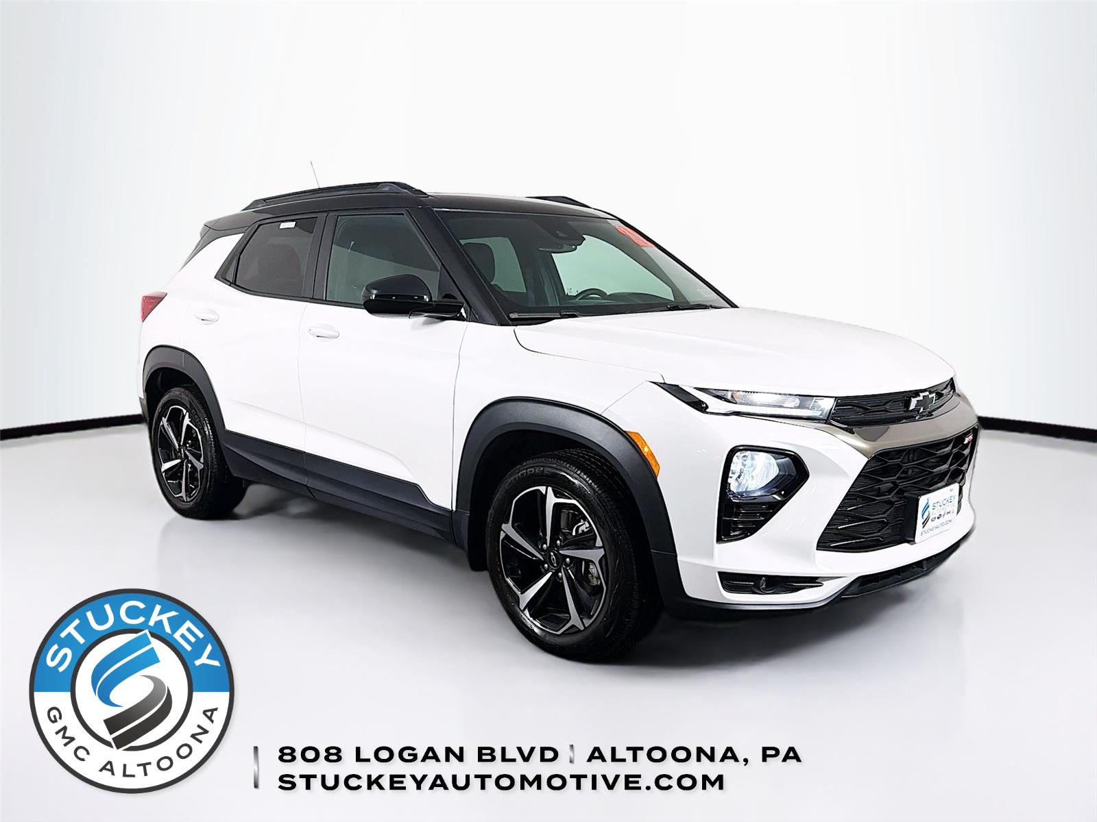 White (Iridescent Pearl Tricoat) 2022 Chevrolet Trailblazer RS AWD SUV / Crossover Four-Wheel Drive 9-Speed Automatic