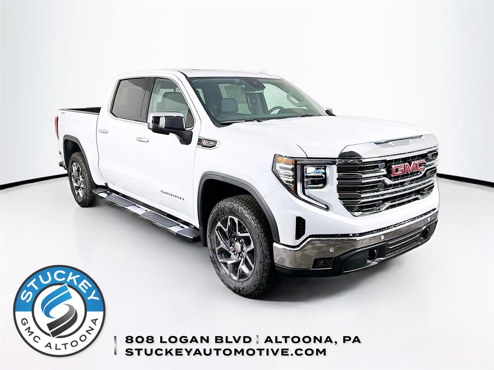 Glacier White Tricoat 2026 GMC Sierra 1500 SLT Crew Cab 4WD Pickup Truck Four-Wheel Drive Automatic