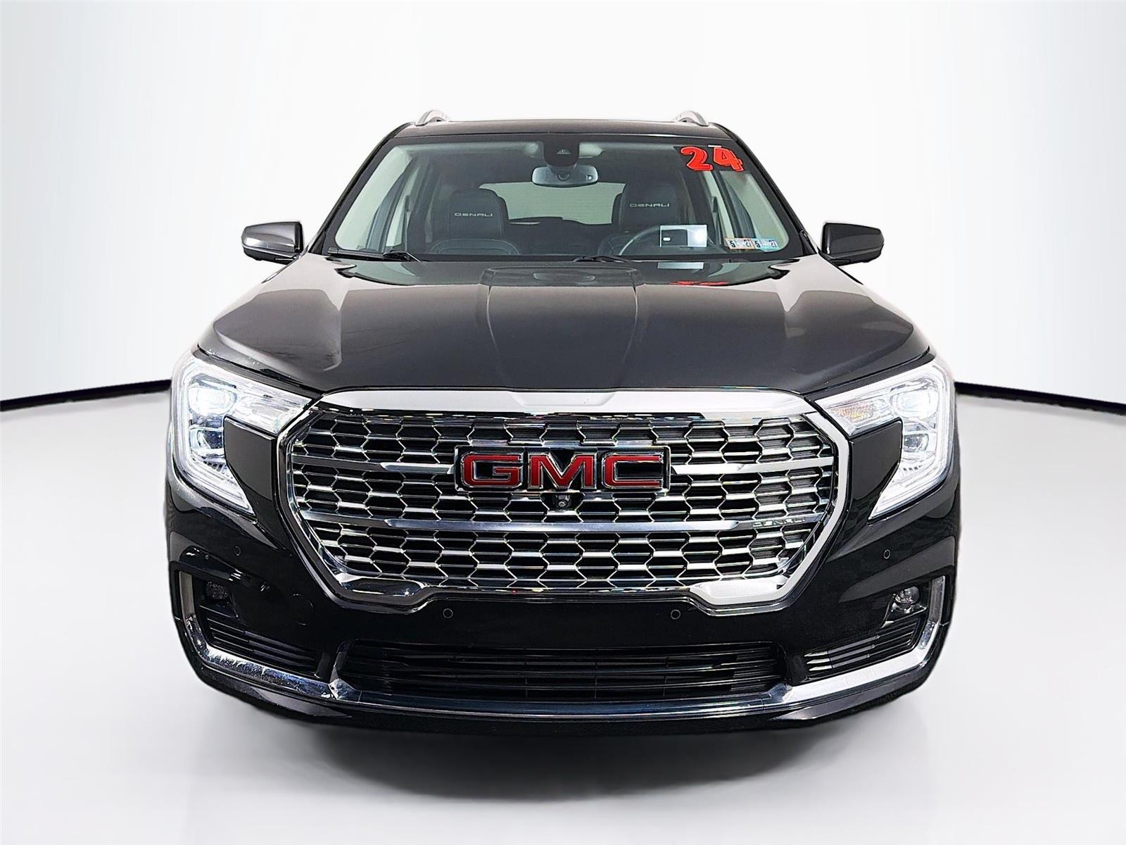 View vehicle photo 2