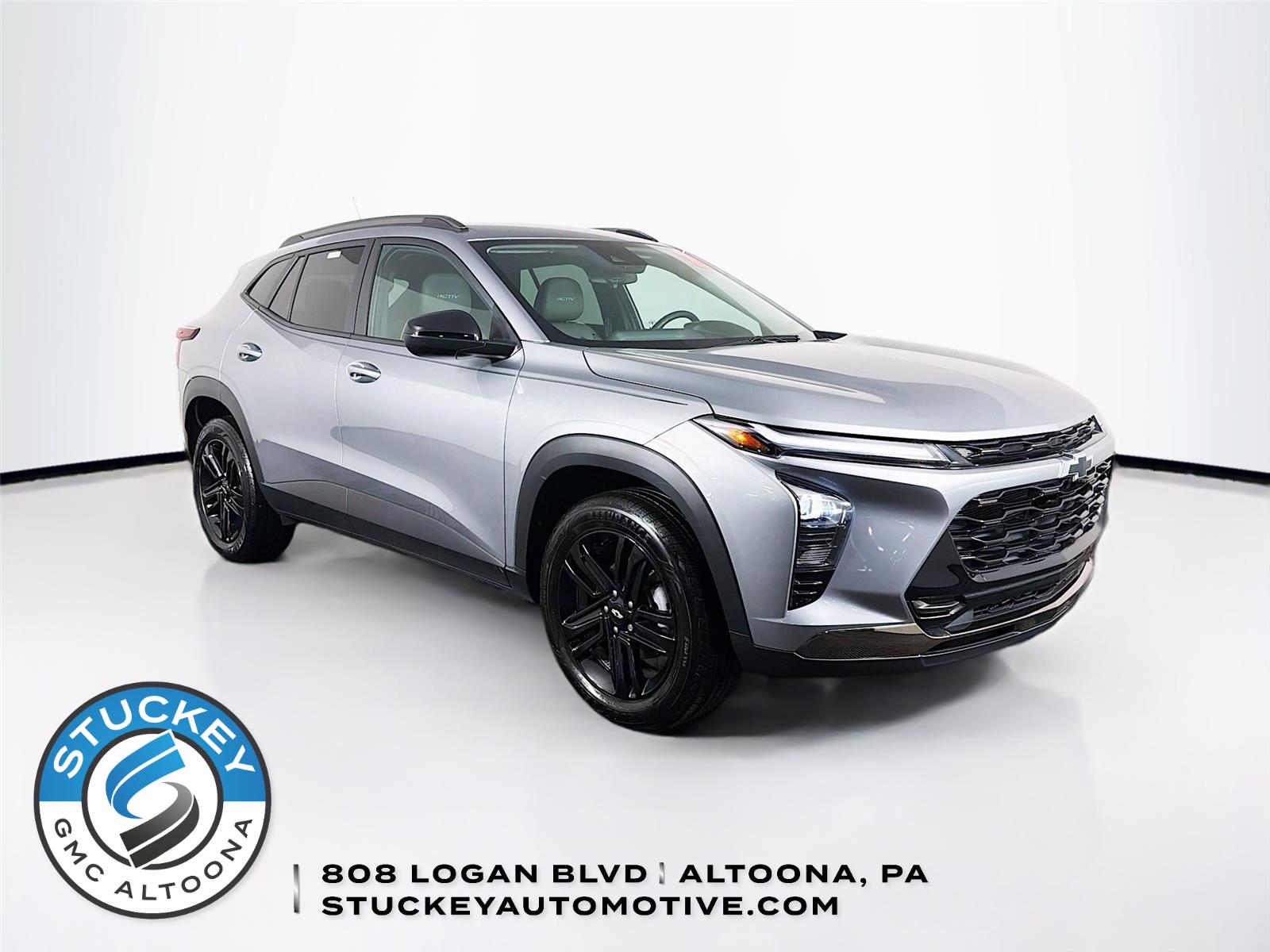 Sterling Gray Metallic 2025 Chevrolet Trax Activ FWD SUV / Crossover Front-Wheel Drive 6-Speed Automatic