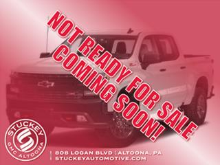 White (Iridescent Pearl Tricoat) 2021 Chevrolet Silverado 1500 LT Trail Boss Crew Cab 4WD Pickup Truck Four-Wheel Drive Automatic