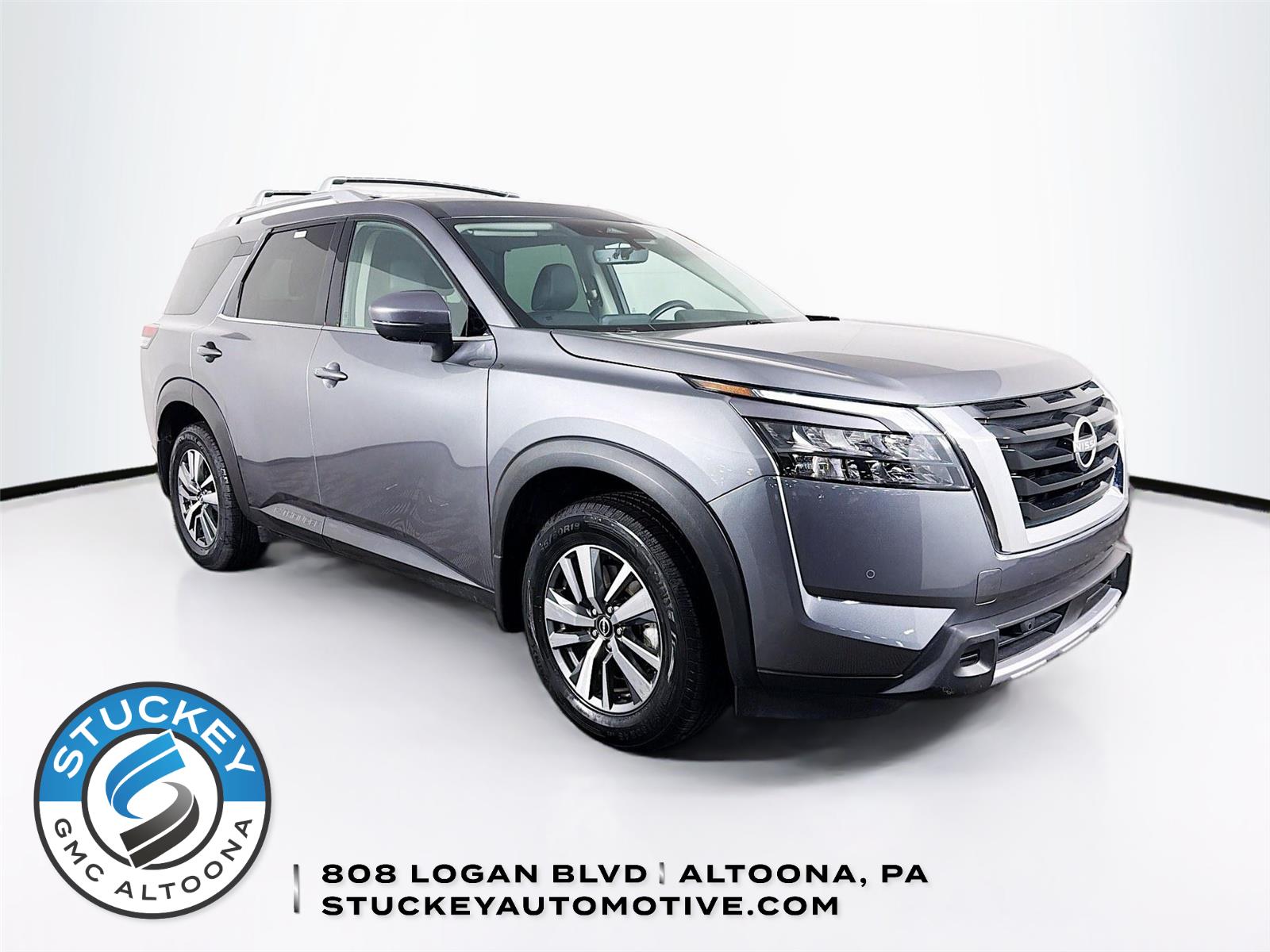 2025 Nissan Pathfinder SL 4WD