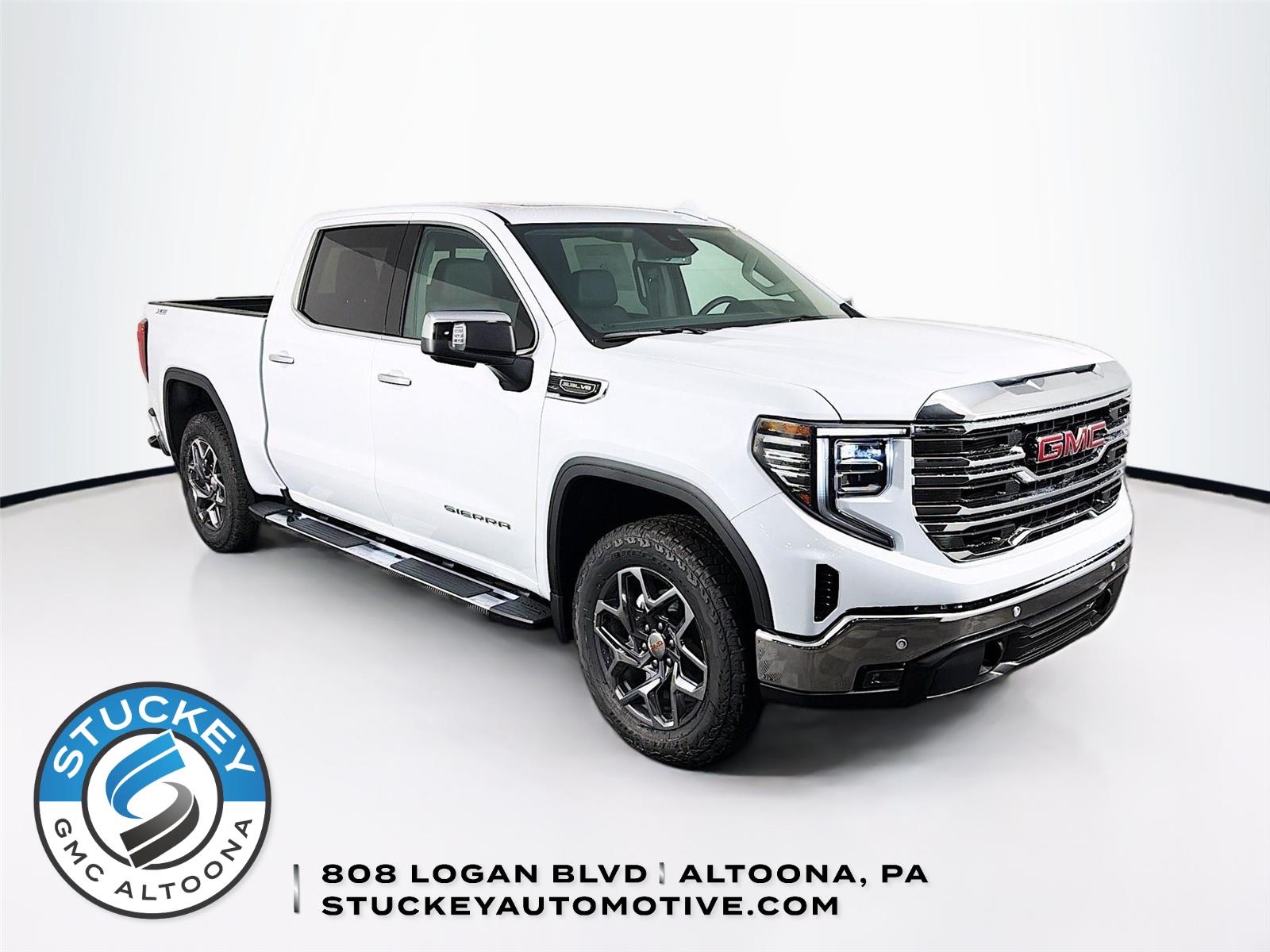Glacier White Tricoat 2026 GMC Sierra 1500 SLT Crew Cab 4WD Pickup Truck Four-Wheel Drive Automatic