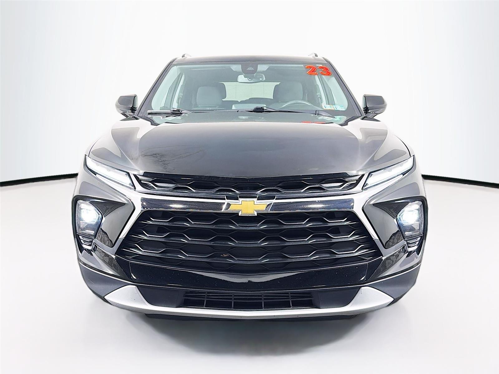 View vehicle photo 2