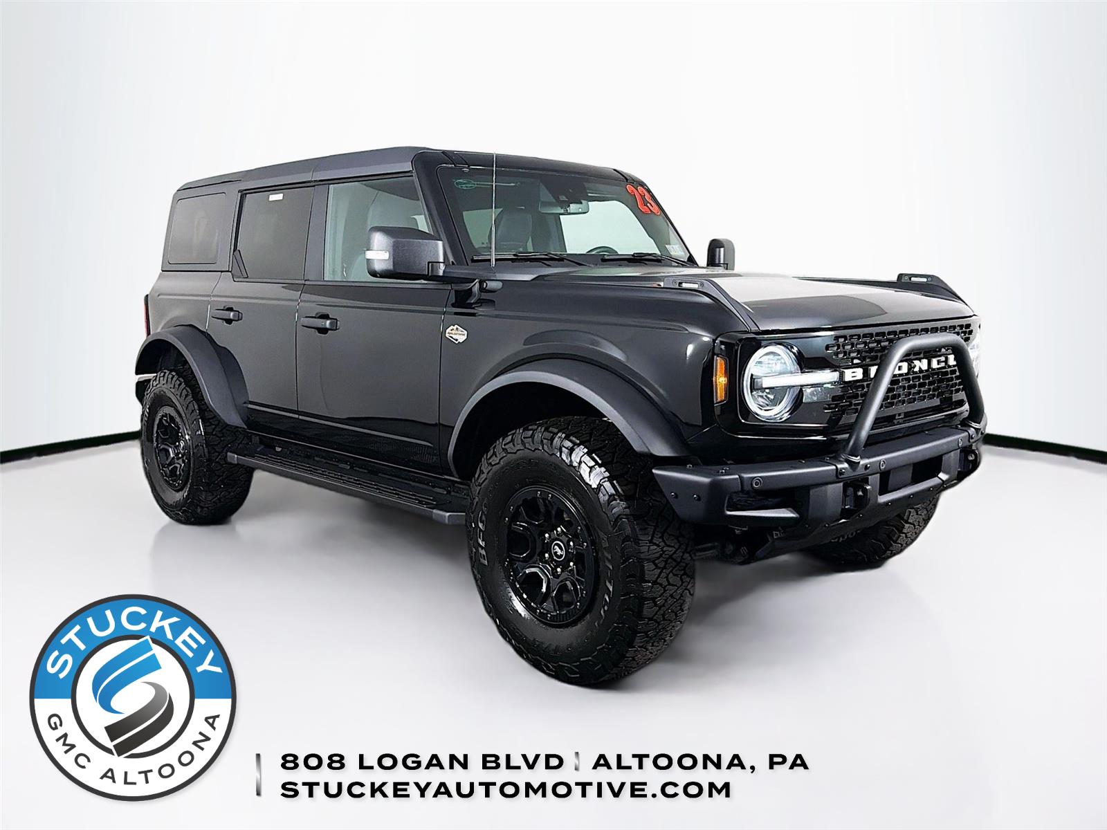 Shadow Black 2023 Ford Bronco SUV / Crossover Four-Wheel Drive Automatic