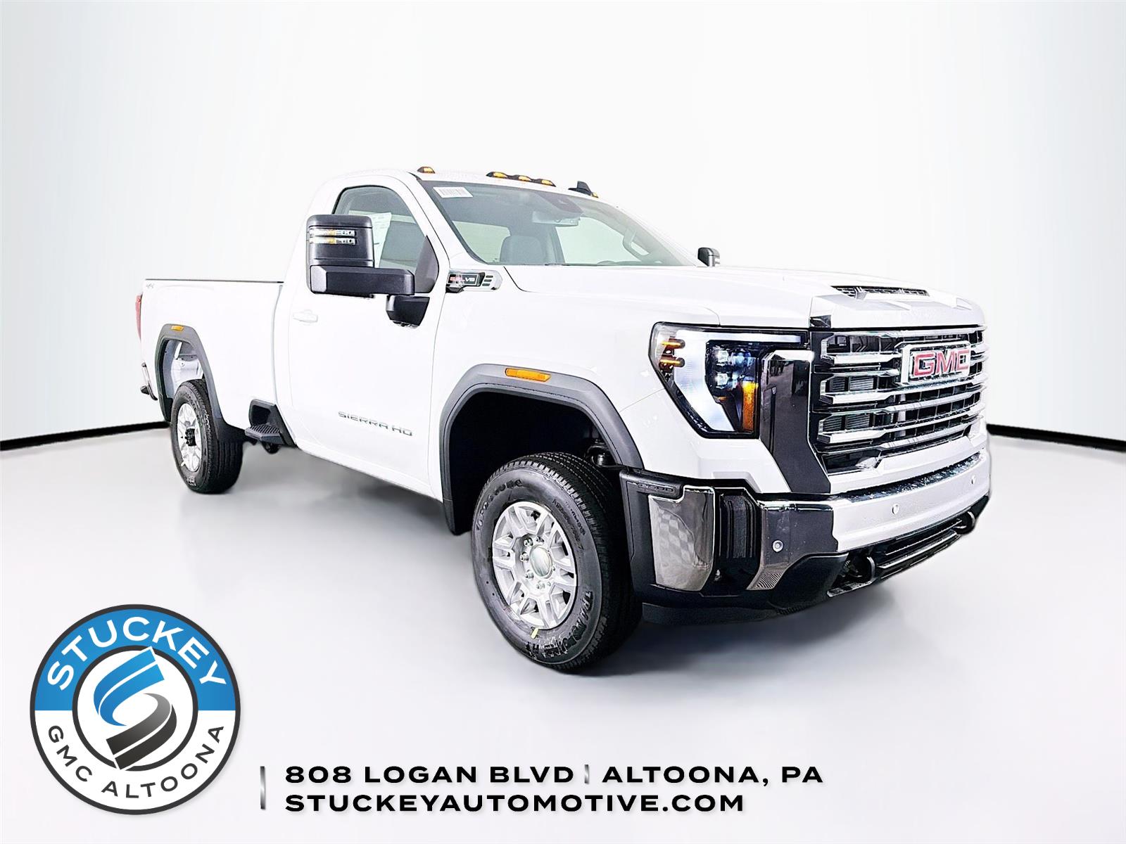 Summit White 2026 GMC Sierra 2500HD Pickup Truck Four-Wheel Drive Automatic