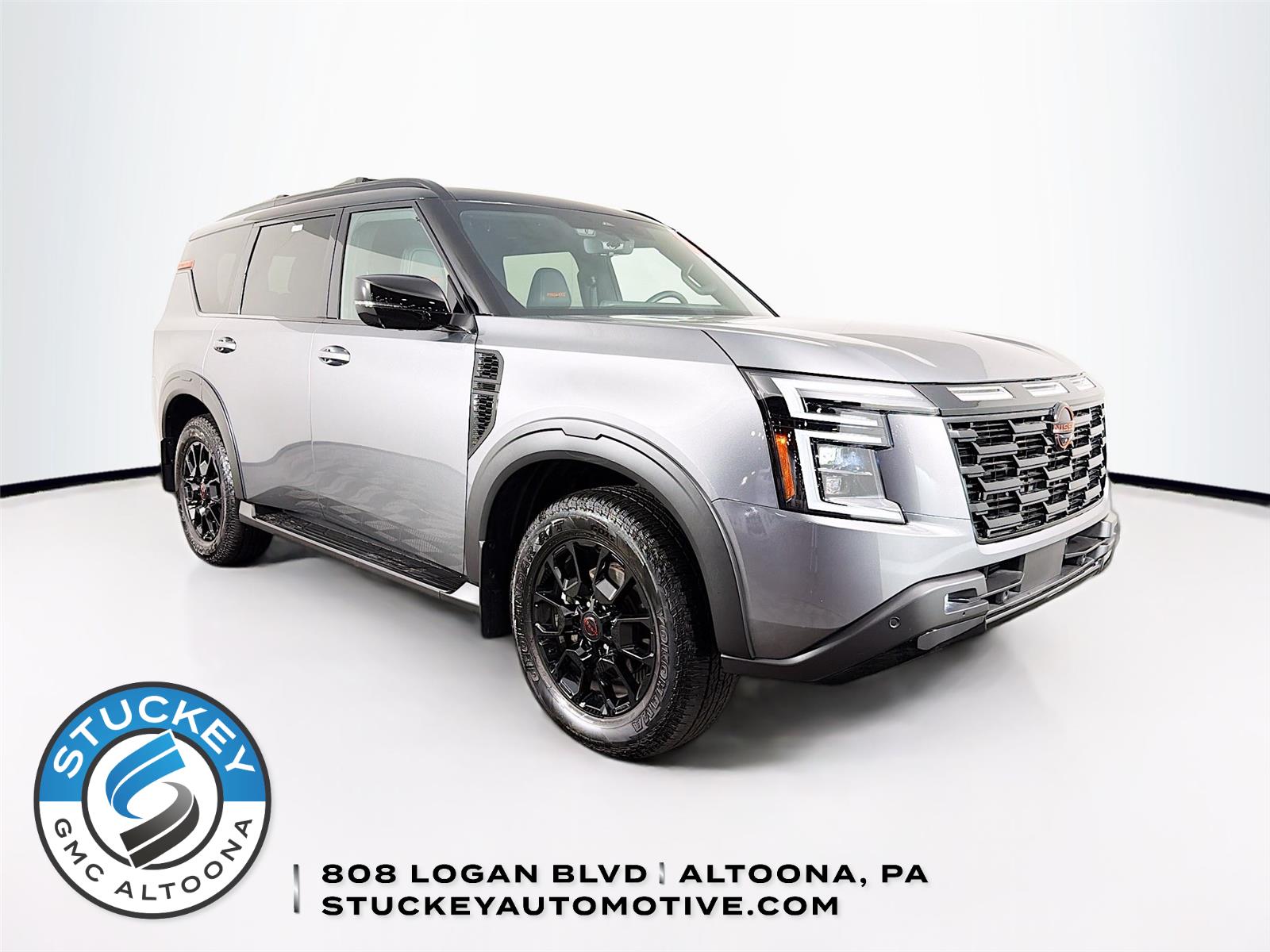 Gun Metallic/Super Black 2025 Nissan Armada PRO-4X 4WD SUV / Crossover Four-Wheel Drive Automatic