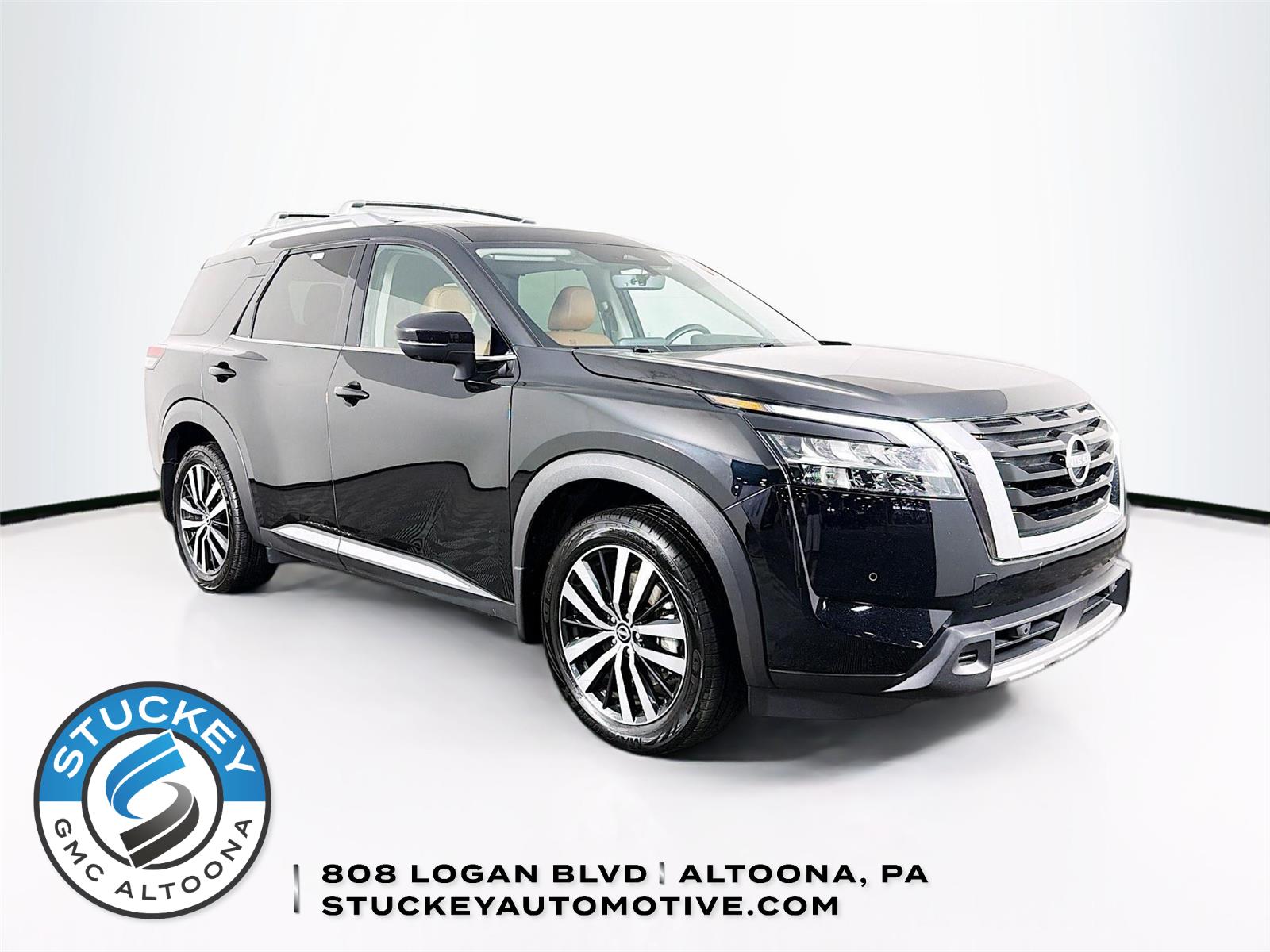 Super Black 2024 Nissan Pathfinder SUV / Crossover All-Wheel Drive Automatic