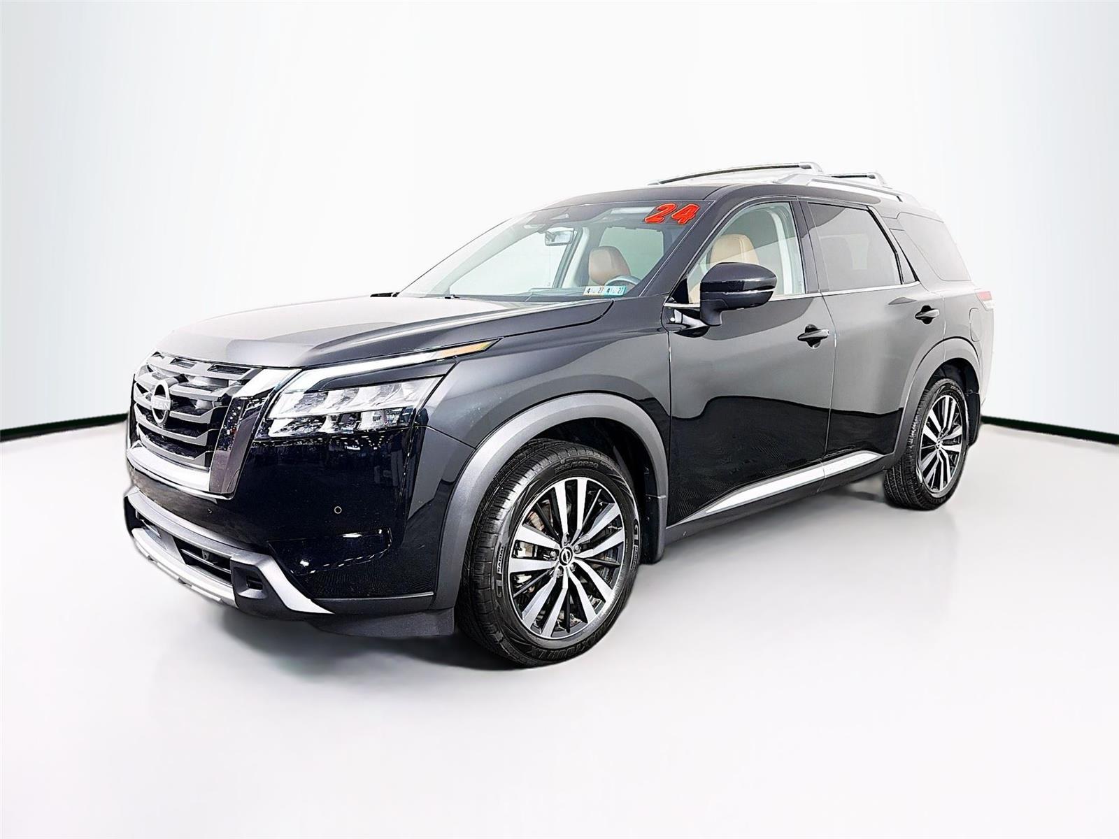 View vehicle photo 7