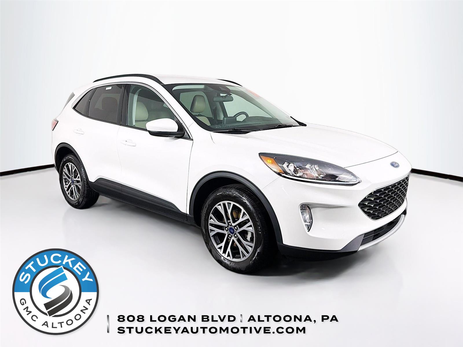 Star White Metallic Tri-Coat 2021 Ford Escape SUV / Crossover All-Wheel Drive 8-Speed Automatic