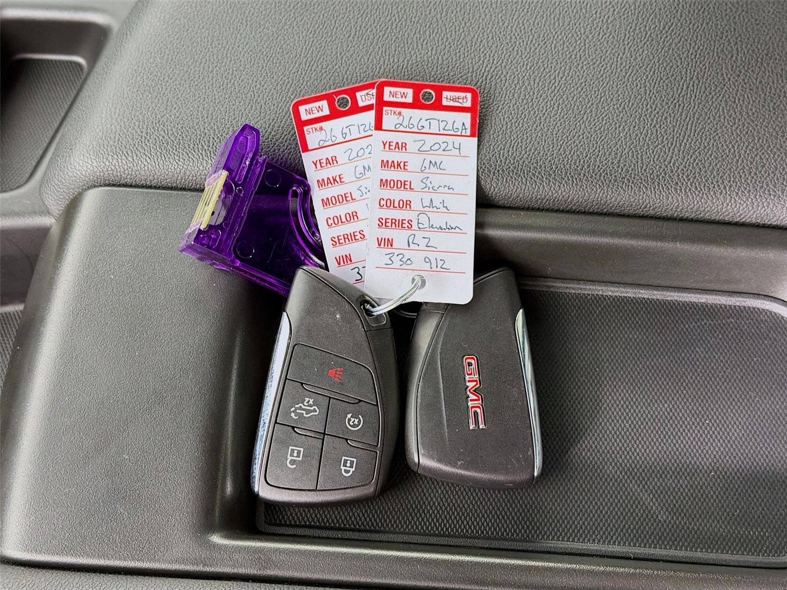 View vehicle photo 4