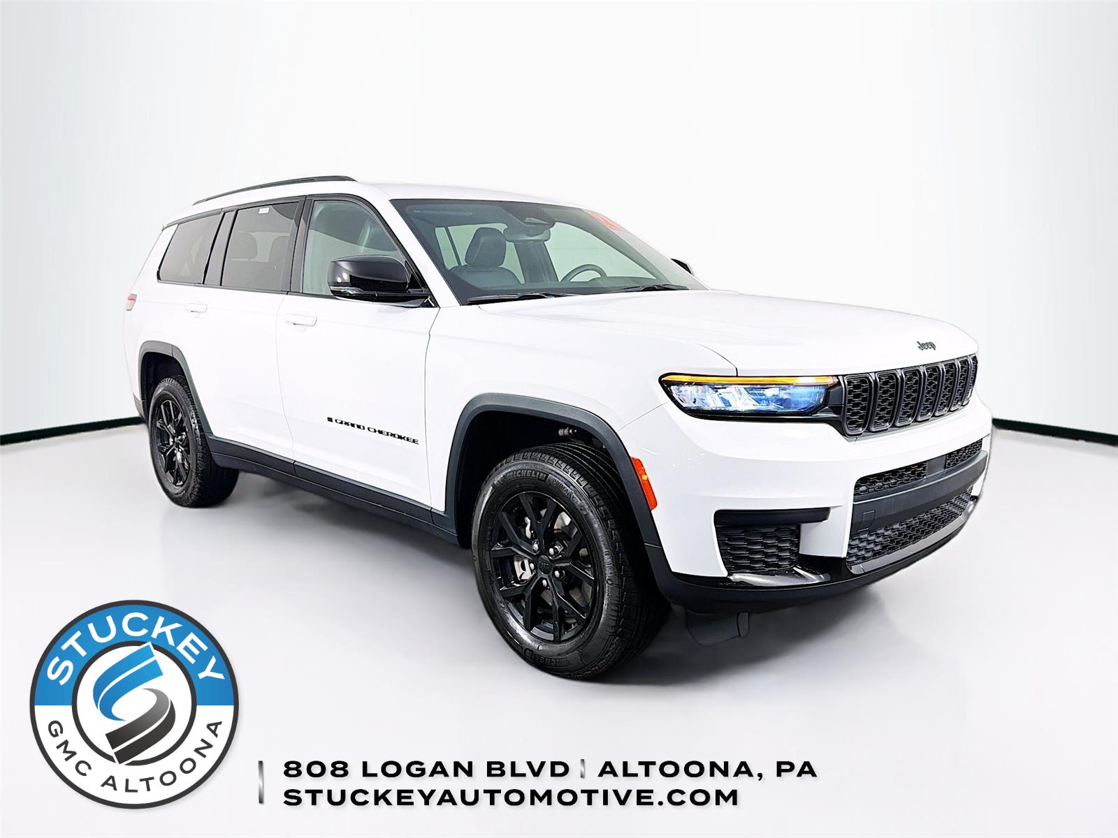 Bright White Clearcoat 2024 Jeep Grand Cherokee L Altitude X 4WD SUV / Crossover Four-Wheel Drive 8-Speed Automatic