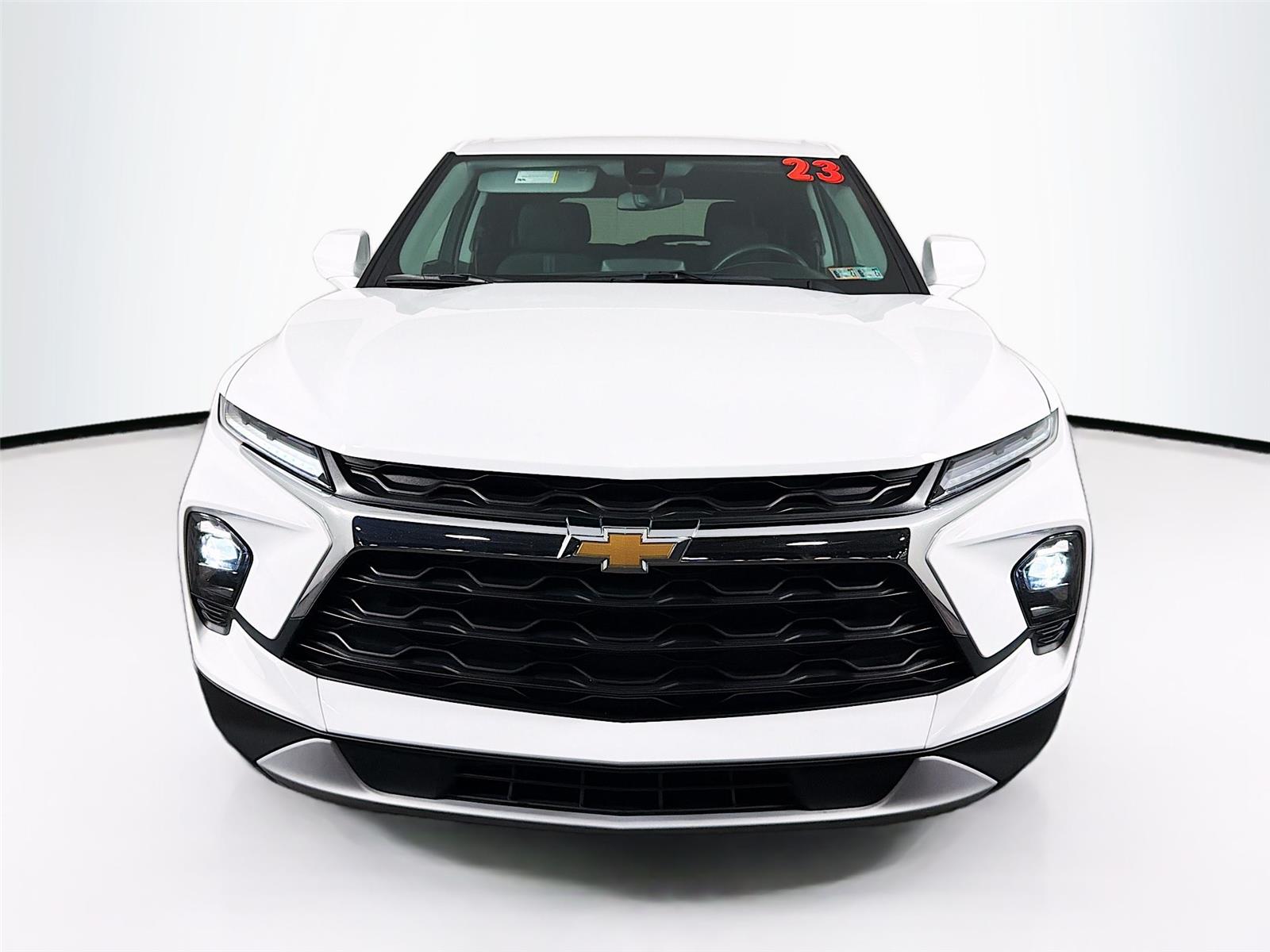 View vehicle photo 6