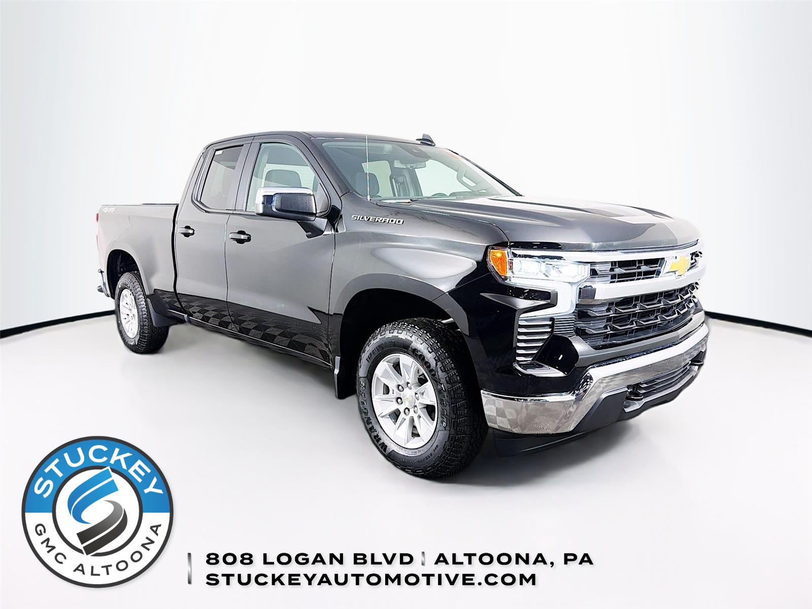Black 2023 Chevrolet Silverado 1500 Pickup Truck Four-Wheel Drive 8-Speed Automatic