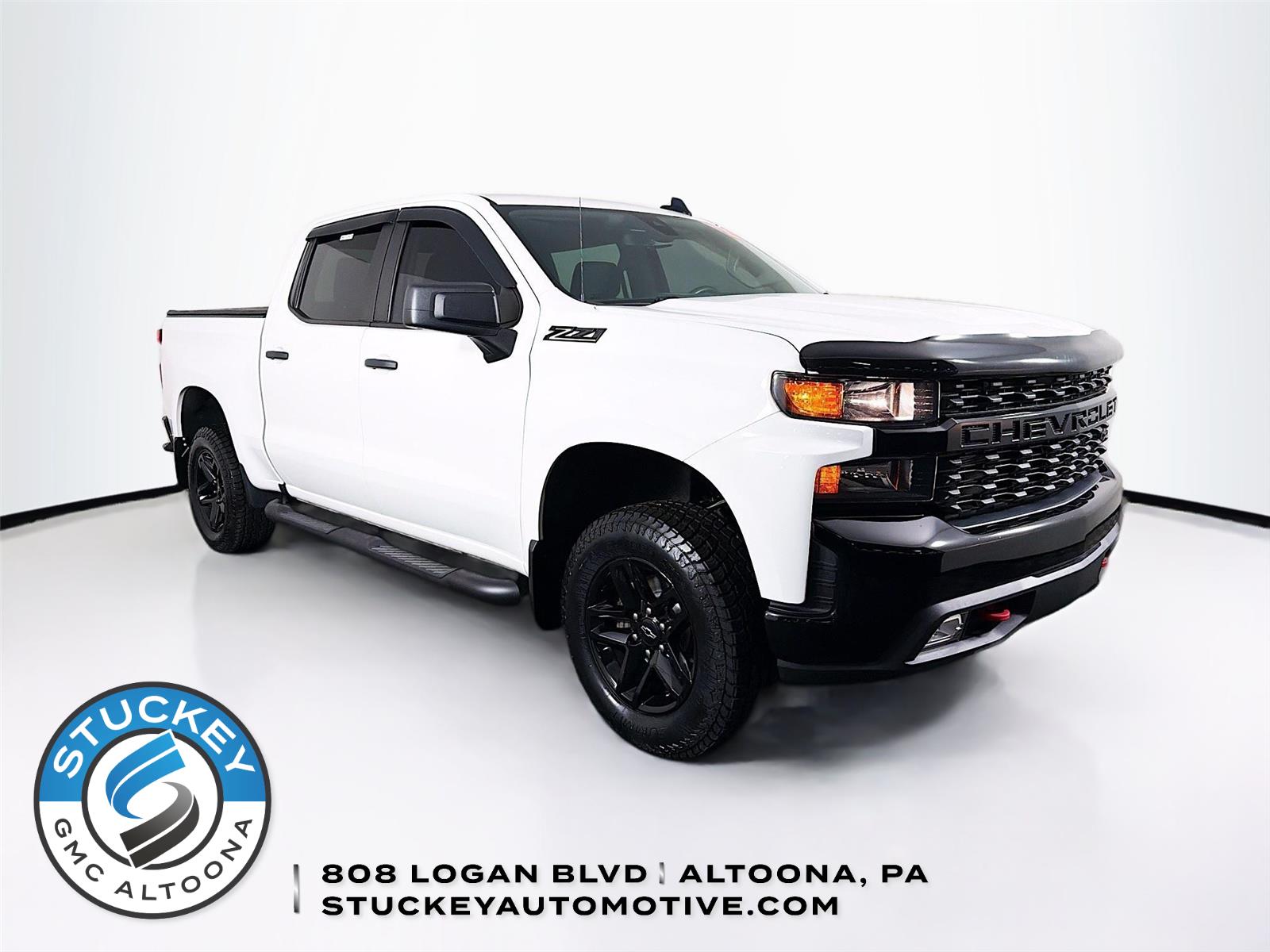 Summit White 2021 Chevrolet Silverado 1500 Pickup Truck Four-Wheel Drive 6-Speed Automatic