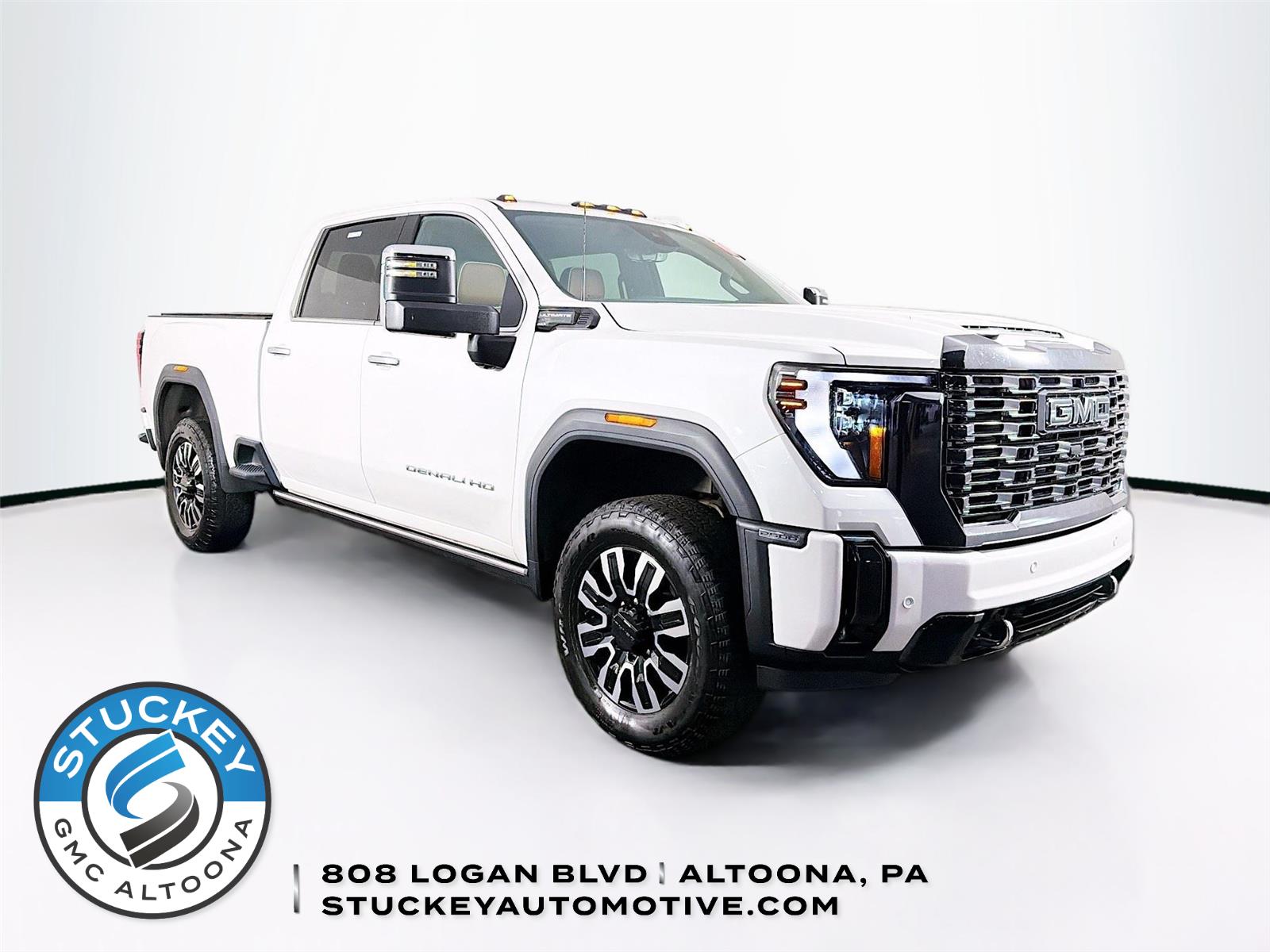 2024 GMC Sierra 2500HD Denali Ultimate Crew Cab 4WD