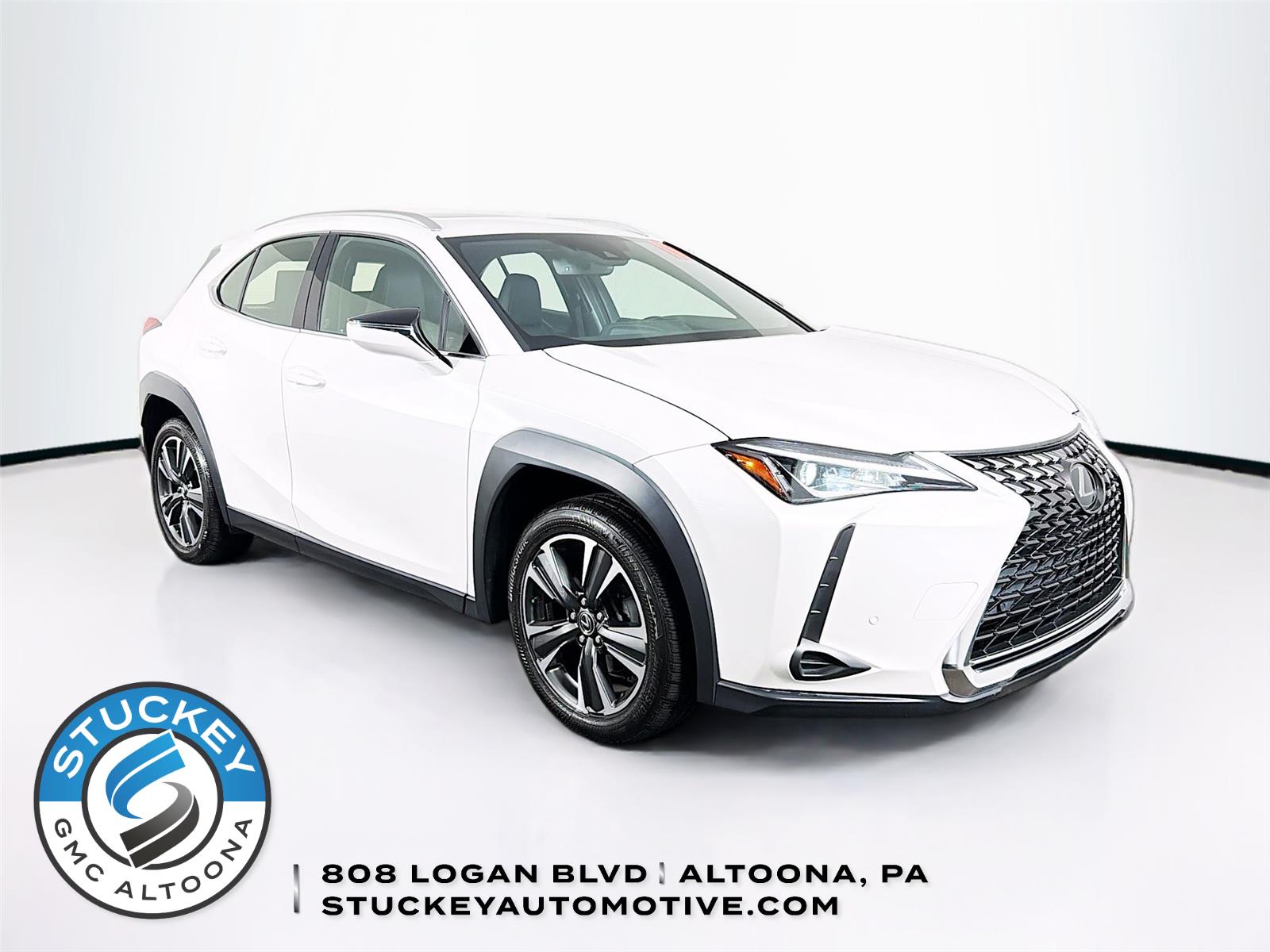 Eminent White Pearl 2019 Lexus UX SUV / Crossover Front-Wheel Drive Continuously Variable Transmission