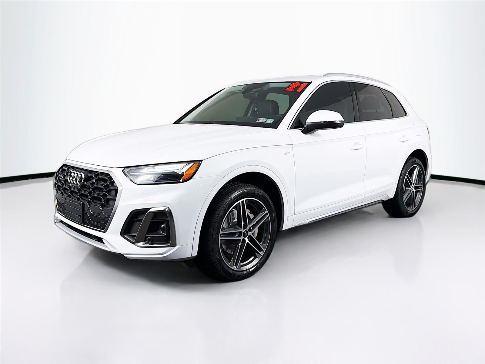 View vehicle photo 7