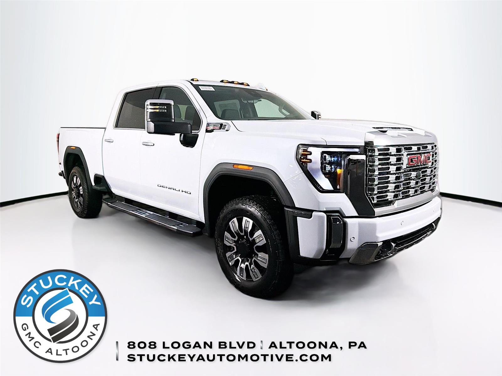 Glacier White Tricoat 2026 GMC Sierra 2500HD Pickup Truck Four-Wheel Drive Automatic