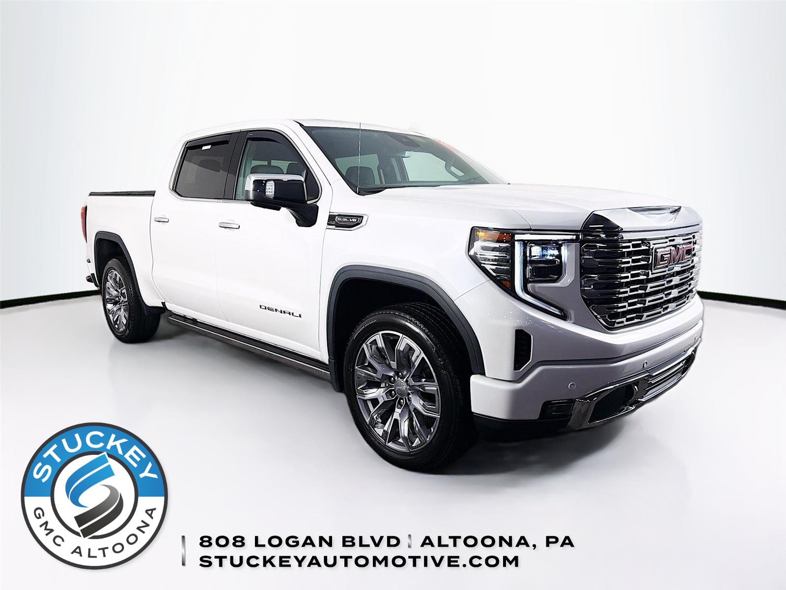 White Frost Tricoat 2024 GMC Sierra 1500 Pickup Truck Four-Wheel Drive Automatic