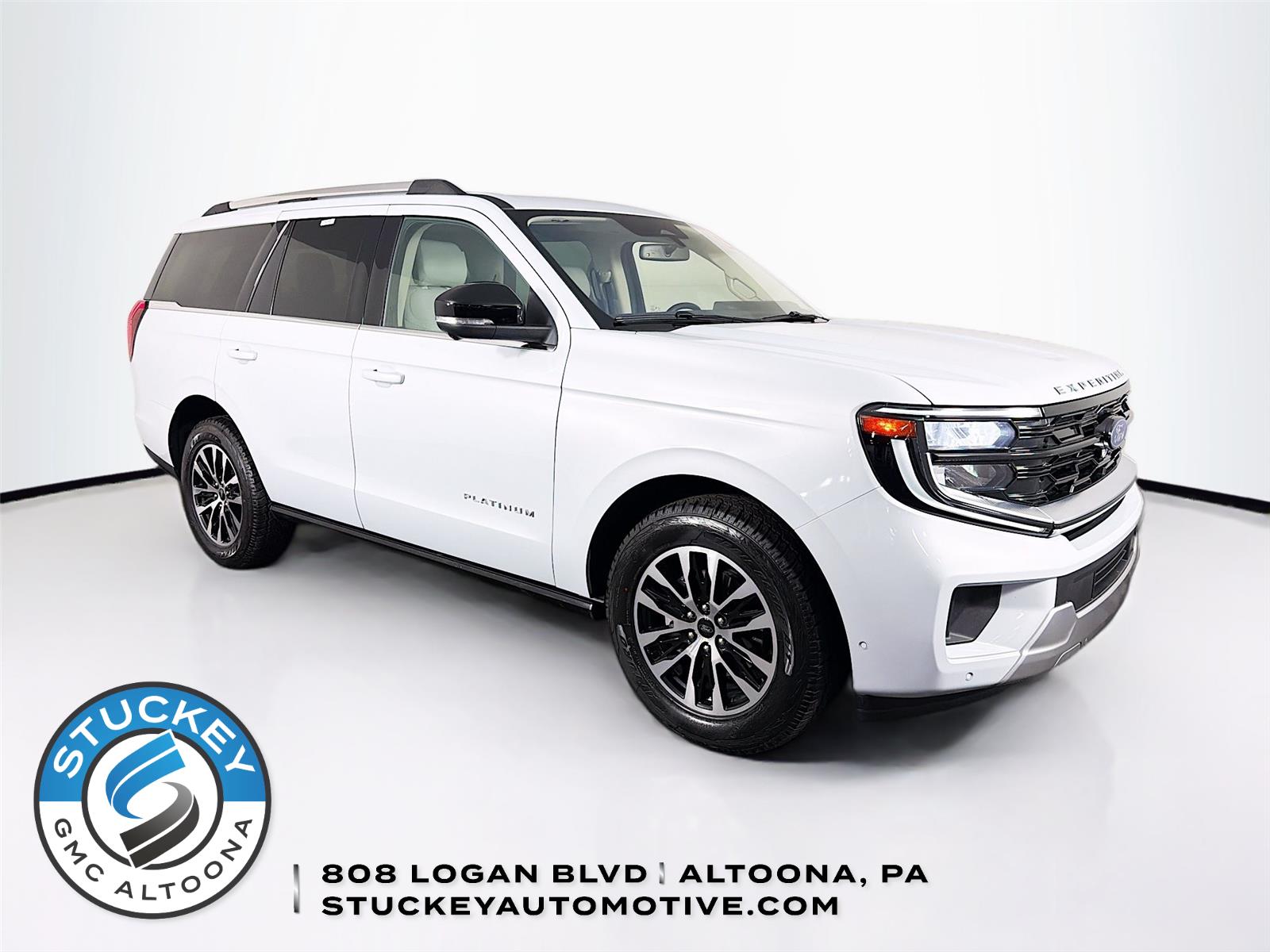Space Silver 2025 Ford Expedition SUV / Crossover Four-Wheel Drive Automatic