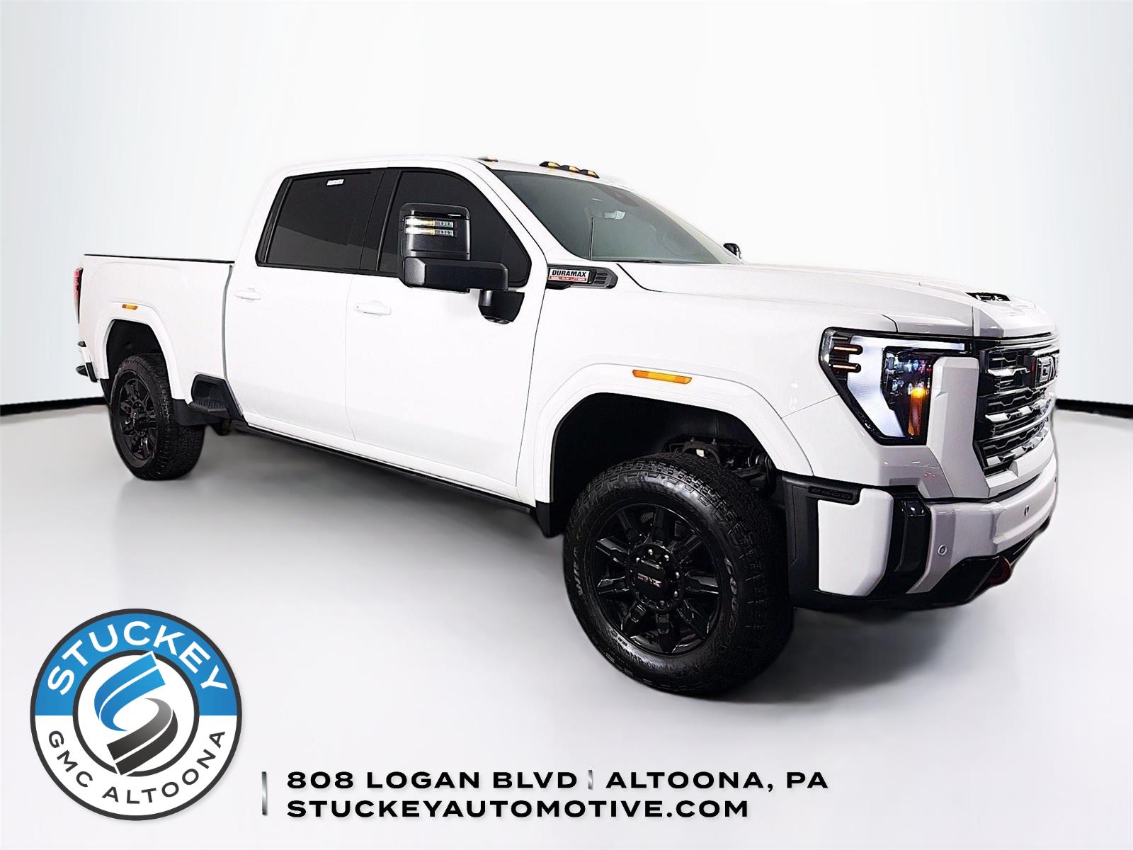 Summit White 2024 GMC Sierra 2500HD Pickup Truck Four-Wheel Drive Automatic