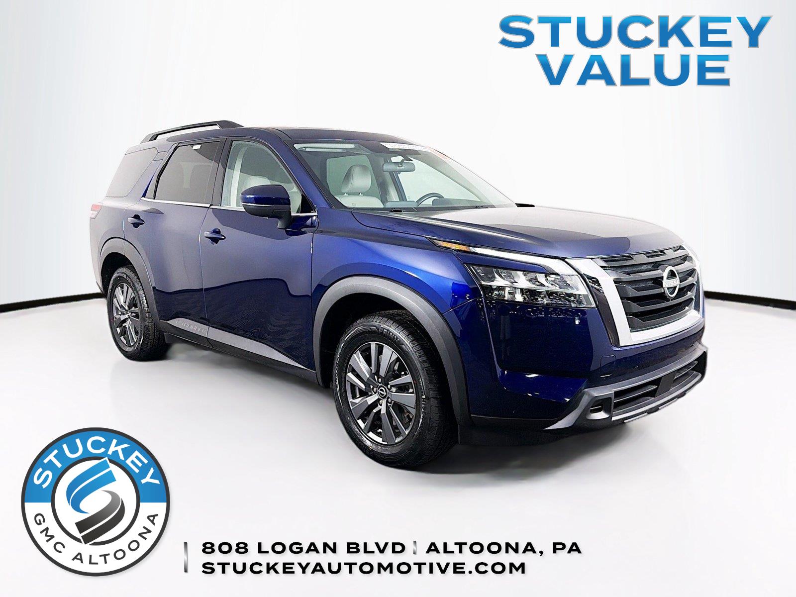  2022 Nissan Pathfinder SV 4WD   