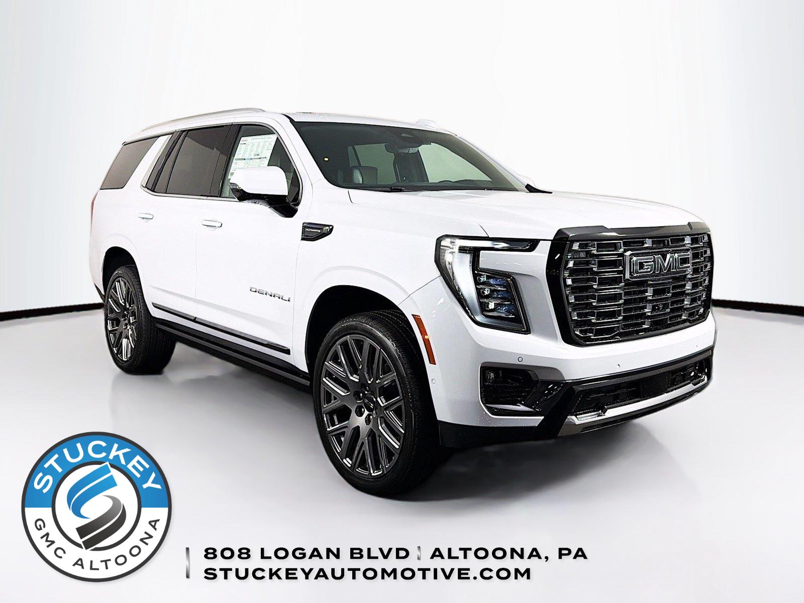 Glacier White Tricoat 2026 GMC Yukon SUV / Crossover Four-Wheel Drive Automatic