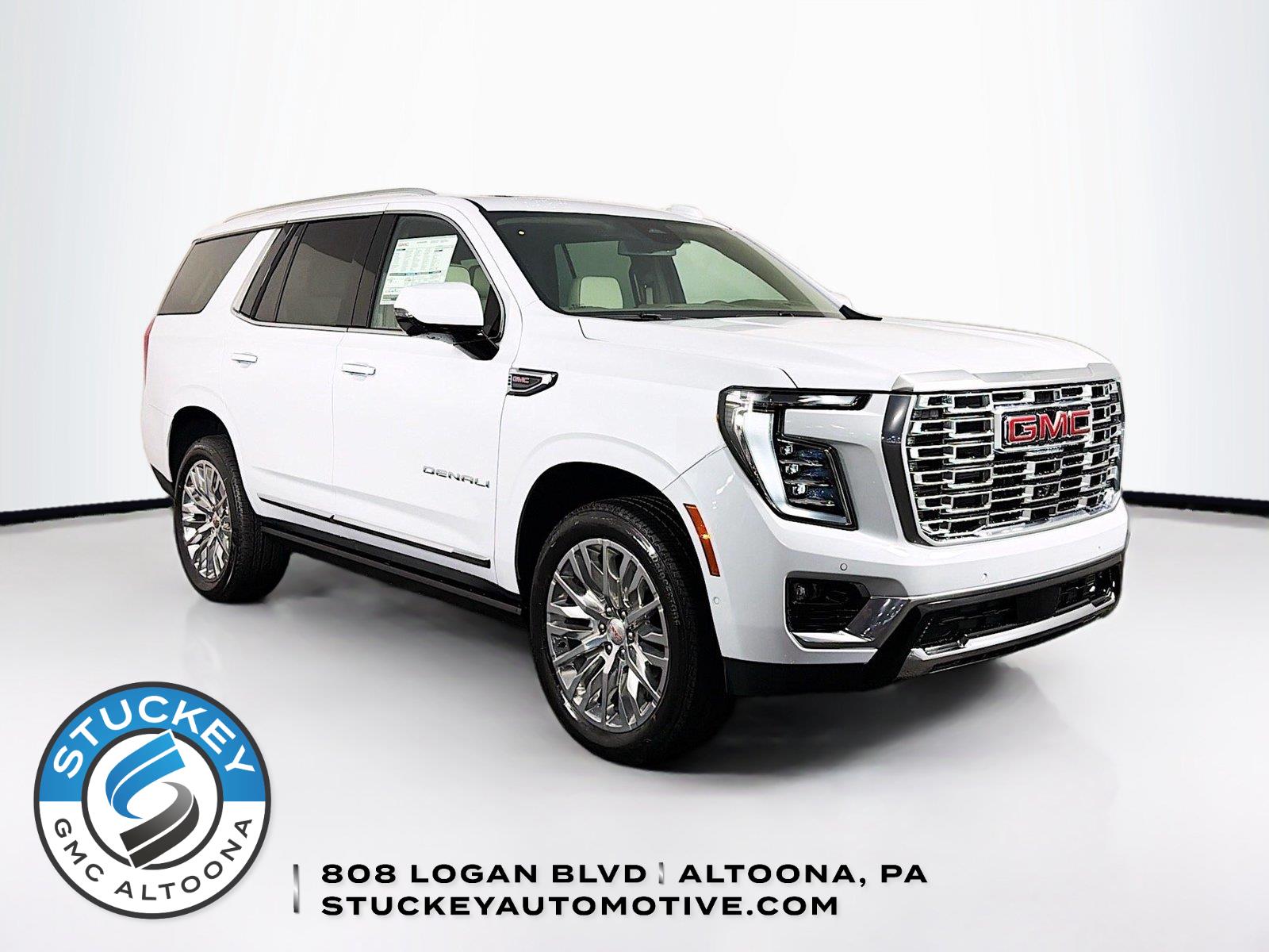 Glacier White Tricoat 2026 GMC Yukon SUV / Crossover Four-Wheel Drive Automatic