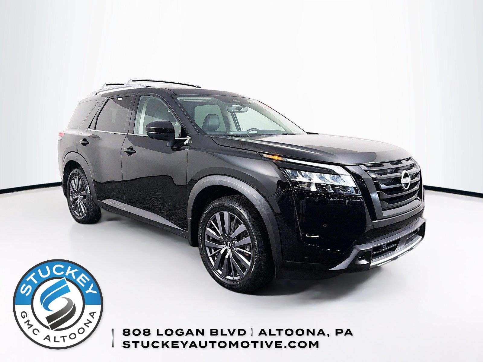 Super Black 2024 Nissan Pathfinder SUV / Crossover All-Wheel Drive Automatic