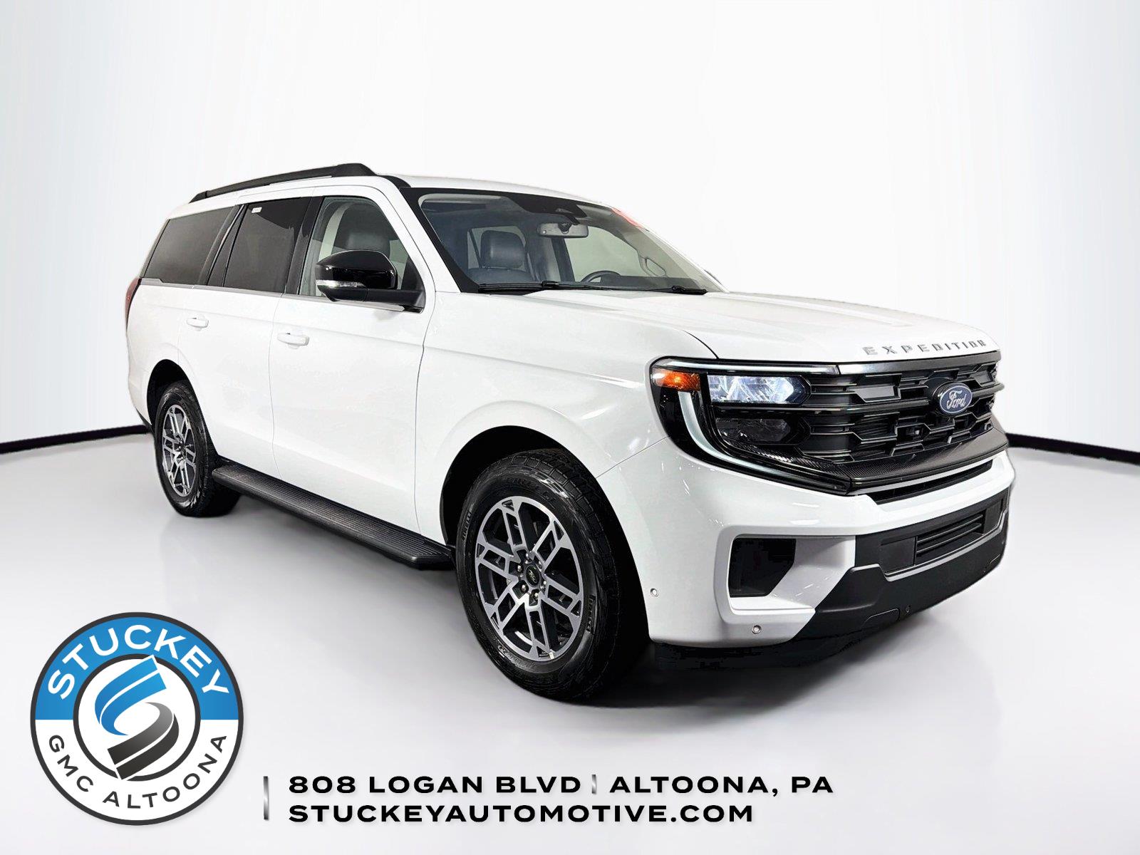 Oxford White 2025 Ford Expedition SUV / Crossover Four-Wheel Drive Automatic
