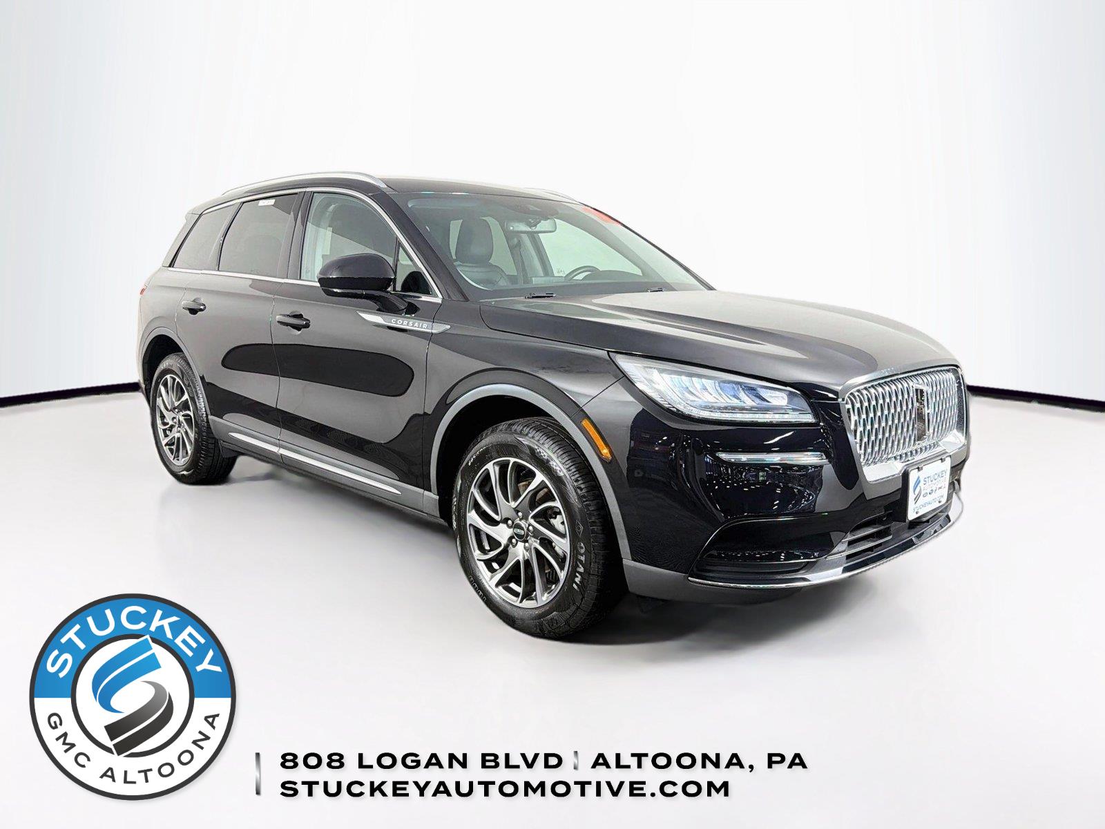 Infinite Black Metallic Clearcoat 2022 Lincoln Corsair SUV / Crossover All-Wheel Drive 8-Speed Automatic