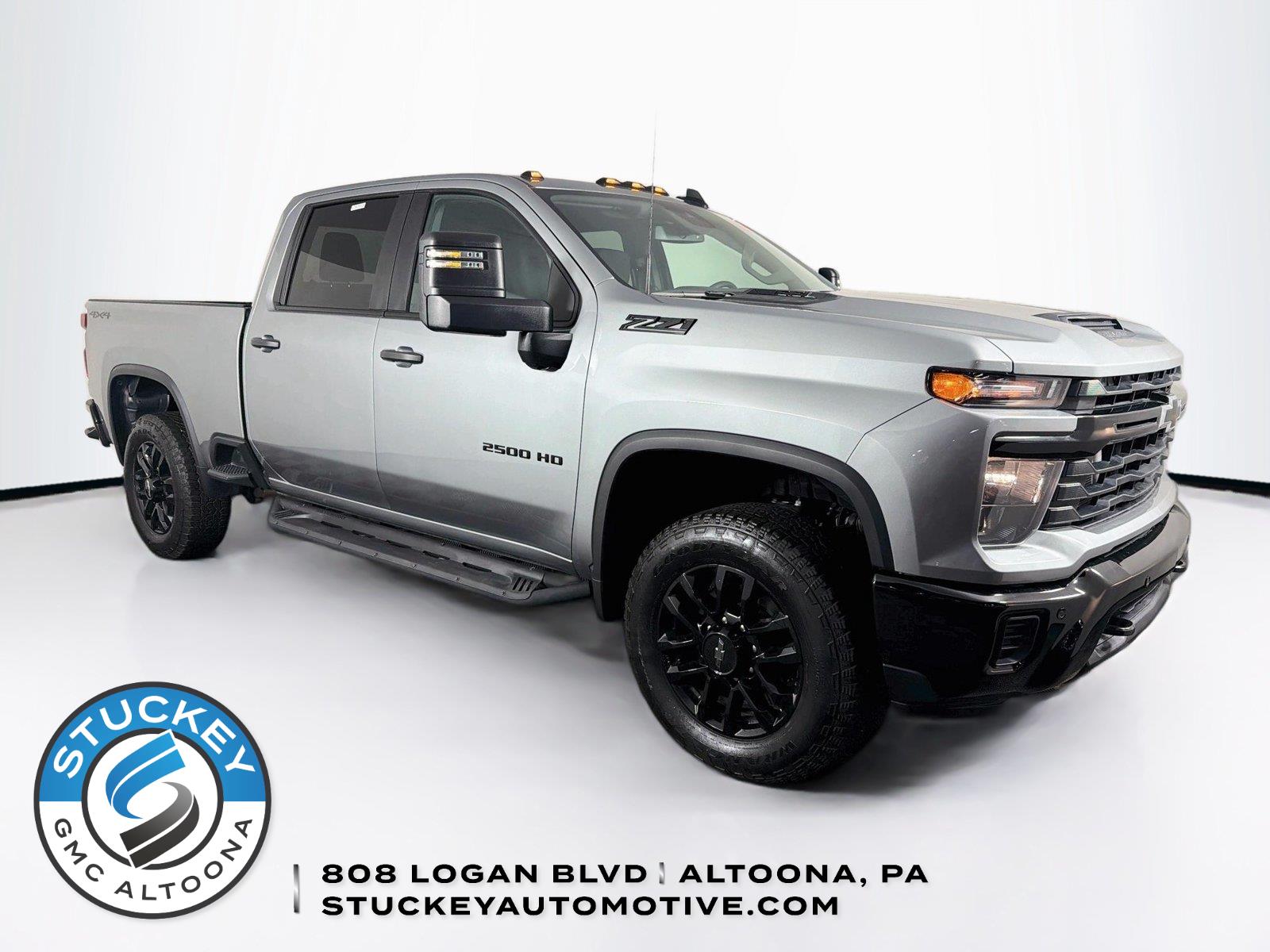 Sterling Gray Metallic 2025 Chevrolet Silverado 2500HD Pickup Truck Four-Wheel Drive Automatic