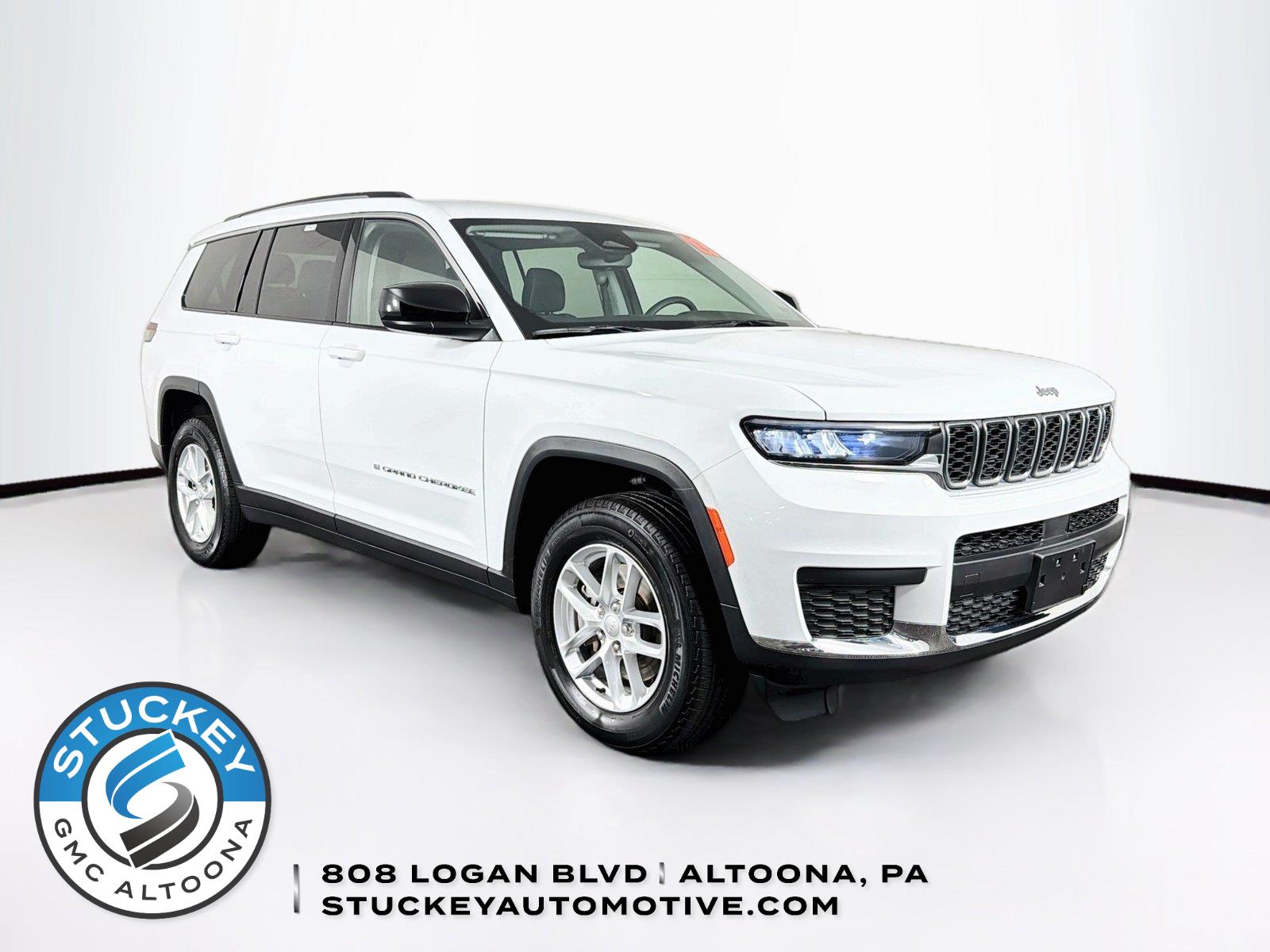 2023 Jeep Grand Cherokee L Laredo 4WD