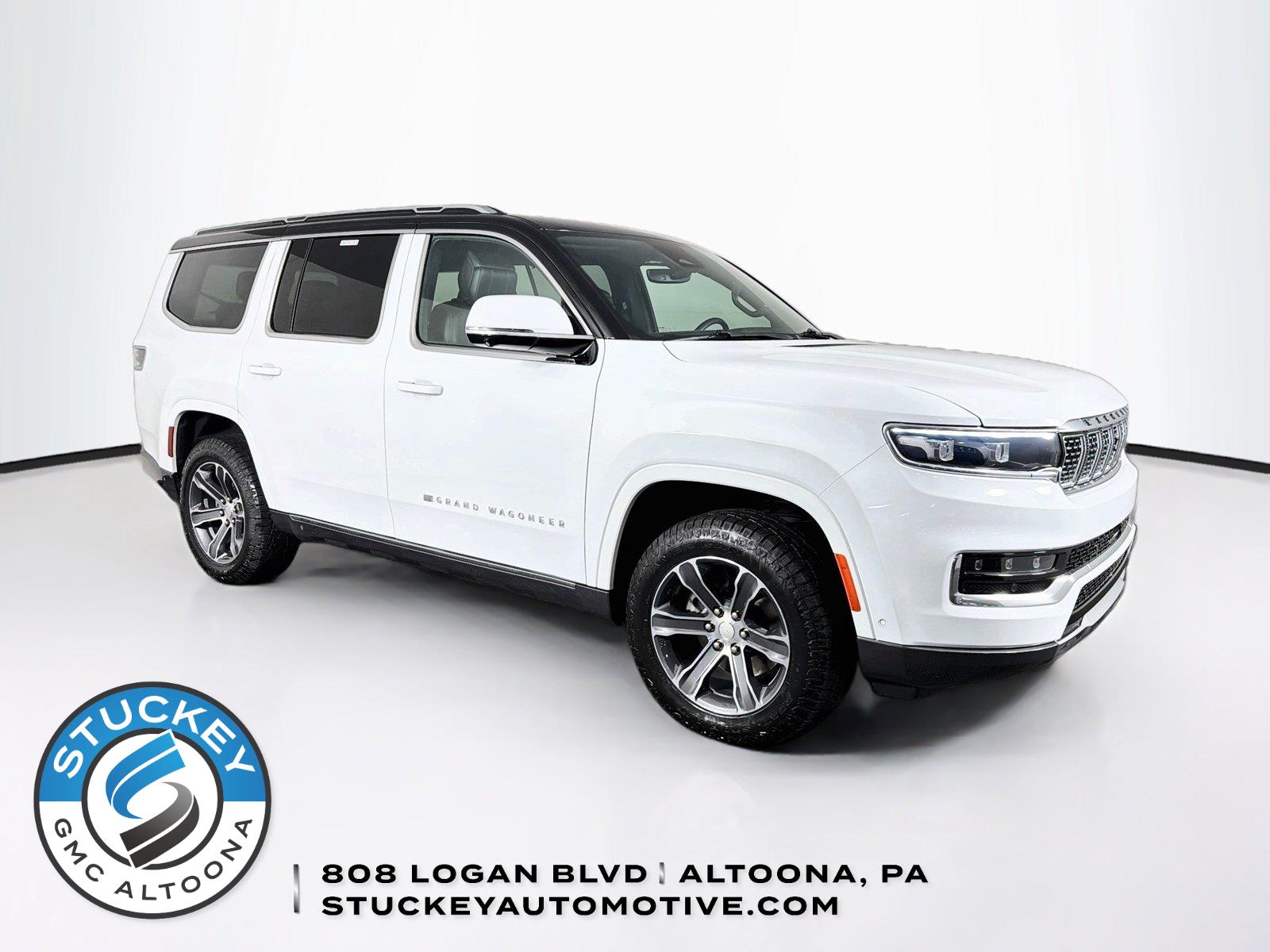 Bright White Clearcoat 2022 Jeep Grand Wagoneer SUV / Crossover Four-Wheel Drive 8-Speed Automatic