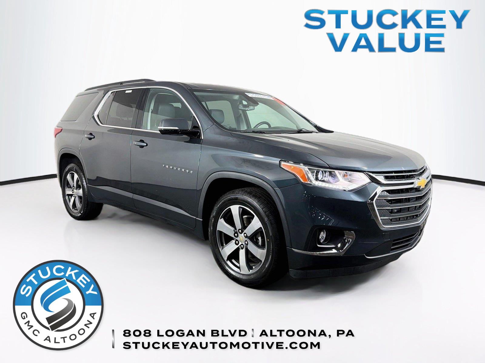 Mosaic Black Metallic 2019 Chevrolet Traverse SUV / Crossover Four-Wheel Drive 9-Speed Automatic