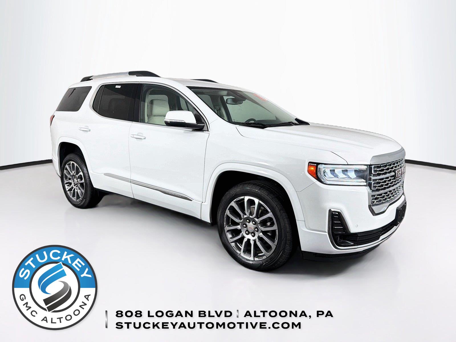 Summit White 2023 GMC Acadia SUV / Crossover Four-Wheel Drive 9-Speed Automatic