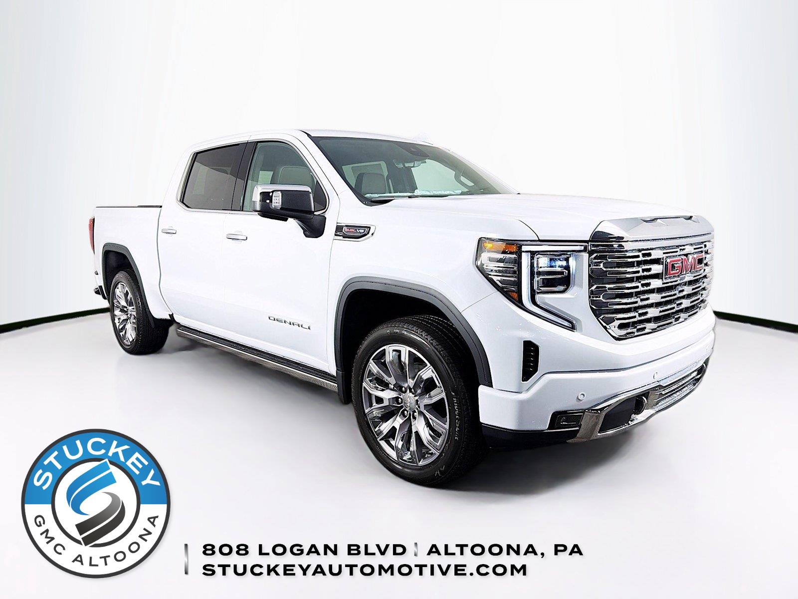 Glacier White Tricoat 2026 GMC Sierra 1500 Pickup Truck Four-Wheel Drive Automatic