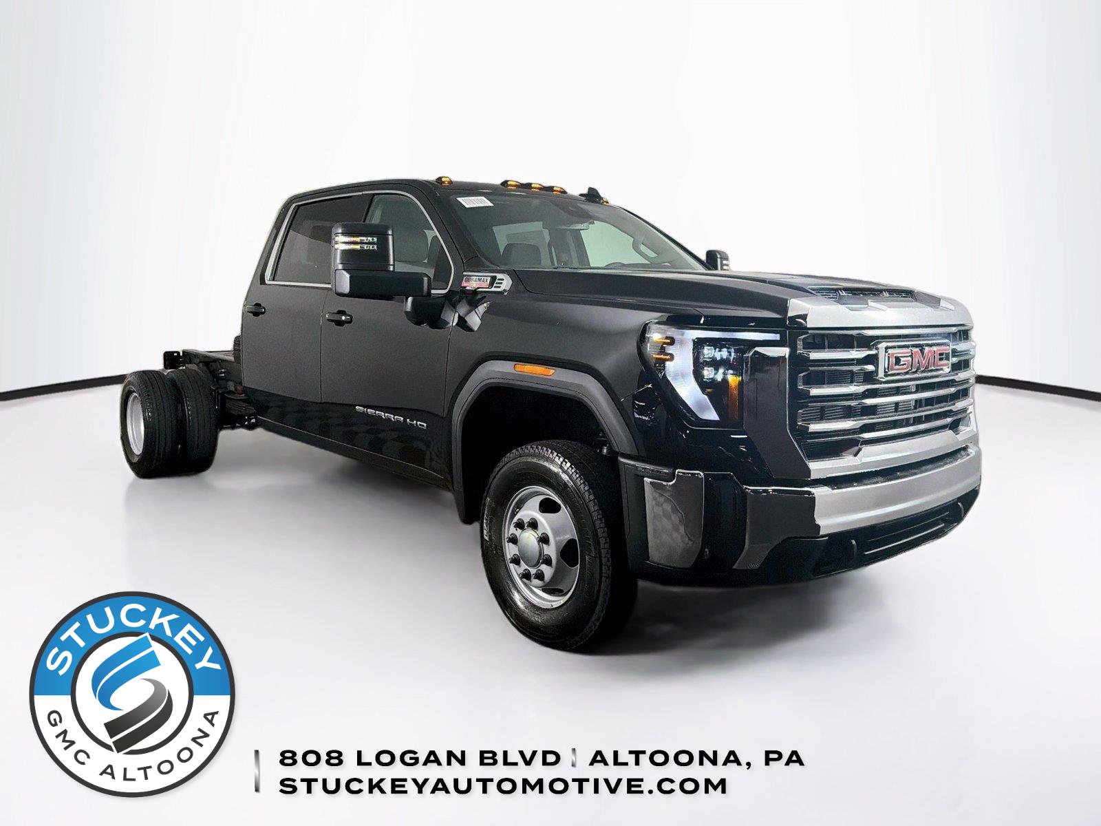 Onyx Black 2026 GMC Sierra 3500HD Chassis Pickup Truck Four-Wheel Drive Automatic