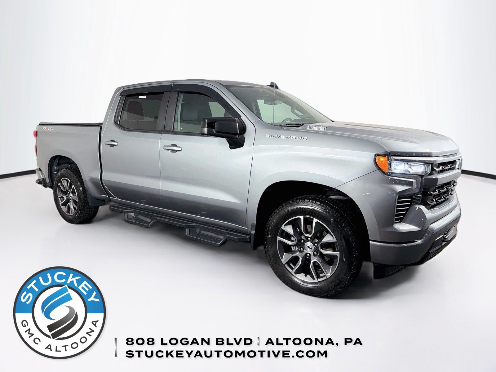Sterling Gray Metallic 2023 Chevrolet Silverado 1500 Pickup Truck Four-Wheel Drive Automatic