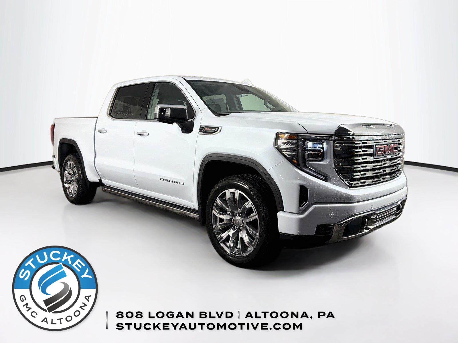 Glacier White Tricoat 2026 GMC Sierra 1500 Pickup Truck Four-Wheel Drive Automatic
