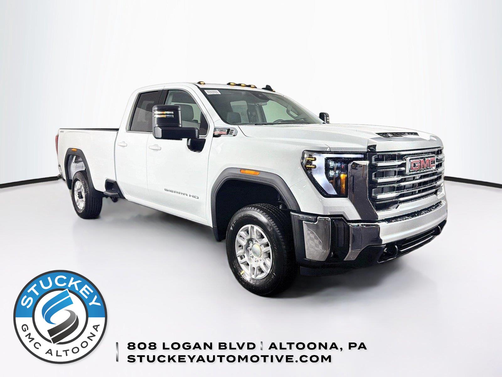 SUMMIT WHITE 2026 GMC Sierra 2500HD Pickup Truck Four-Wheel Drive Automatic
