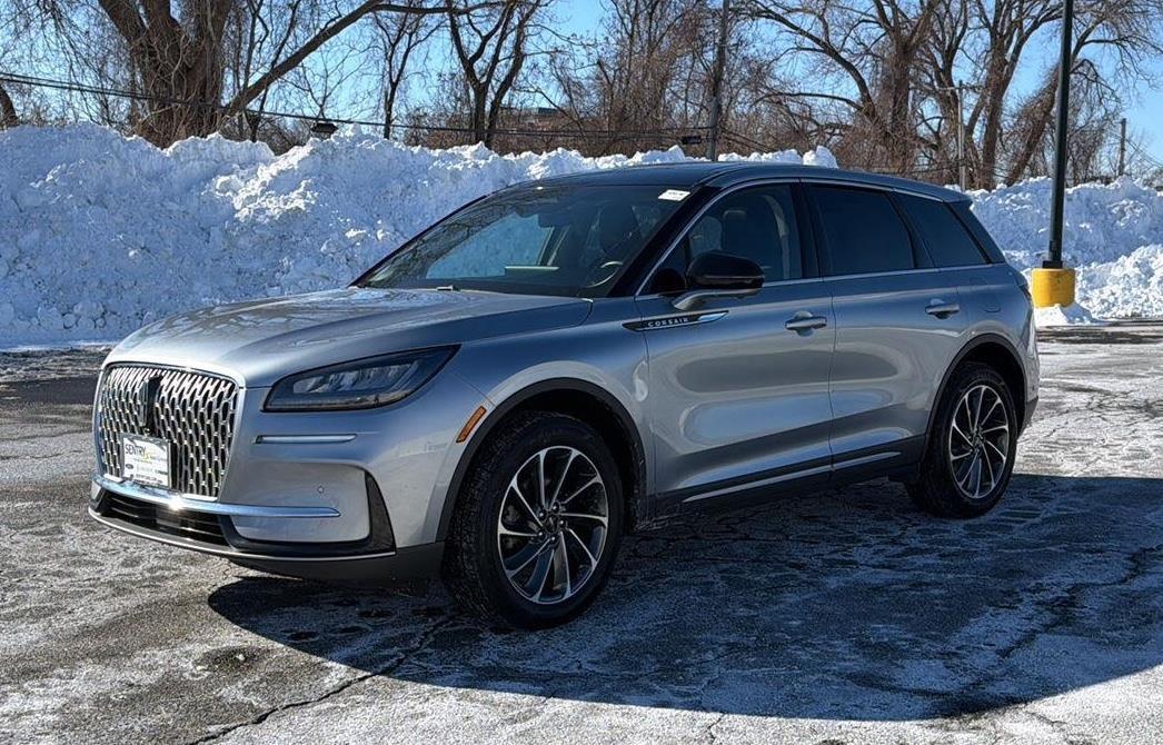 Silver Radiance Metallic Clearcoat 2023 Lincoln Corsair Standard AWD SUV / Crossover All-Wheel Drive 8-Speed Automatic