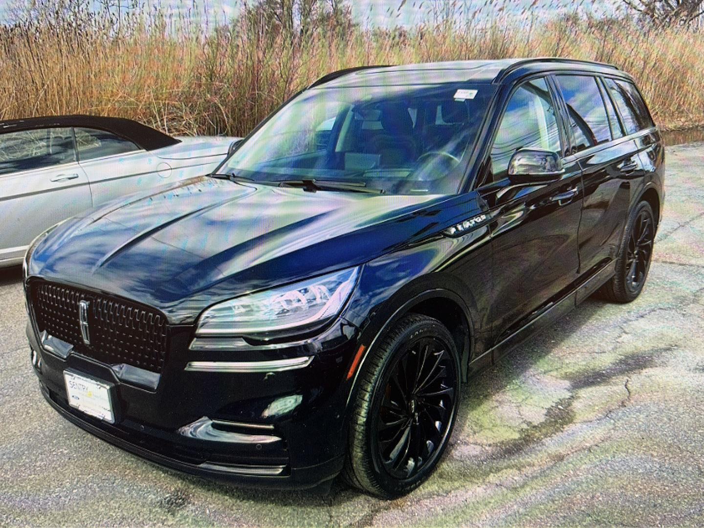 Infinite Black Metallic Clearcoat 2023 Lincoln Aviator Reserve AWD SUV / Crossover All-Wheel Drive Automatic