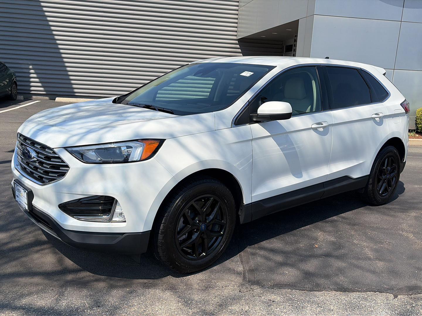 Star White Metallic Tri-Coat 2022 Ford Edge SUV / Crossover All-Wheel Drive 8-Speed Automatic