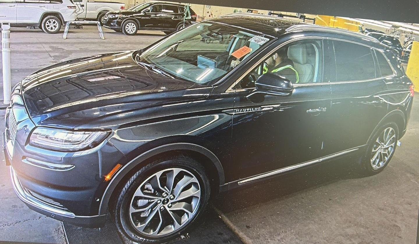 Flight Blue Metallic Clearcoat 2022 Lincoln Nautilus Reserve AWD SUV / Crossover All-Wheel Drive 8-Speed Automatic